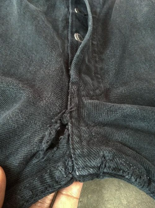 Levi's Vintage Levi's 501 Black Distressed Jeans 32x33 Size US 32 / EU 48 - 6 Thumbnail