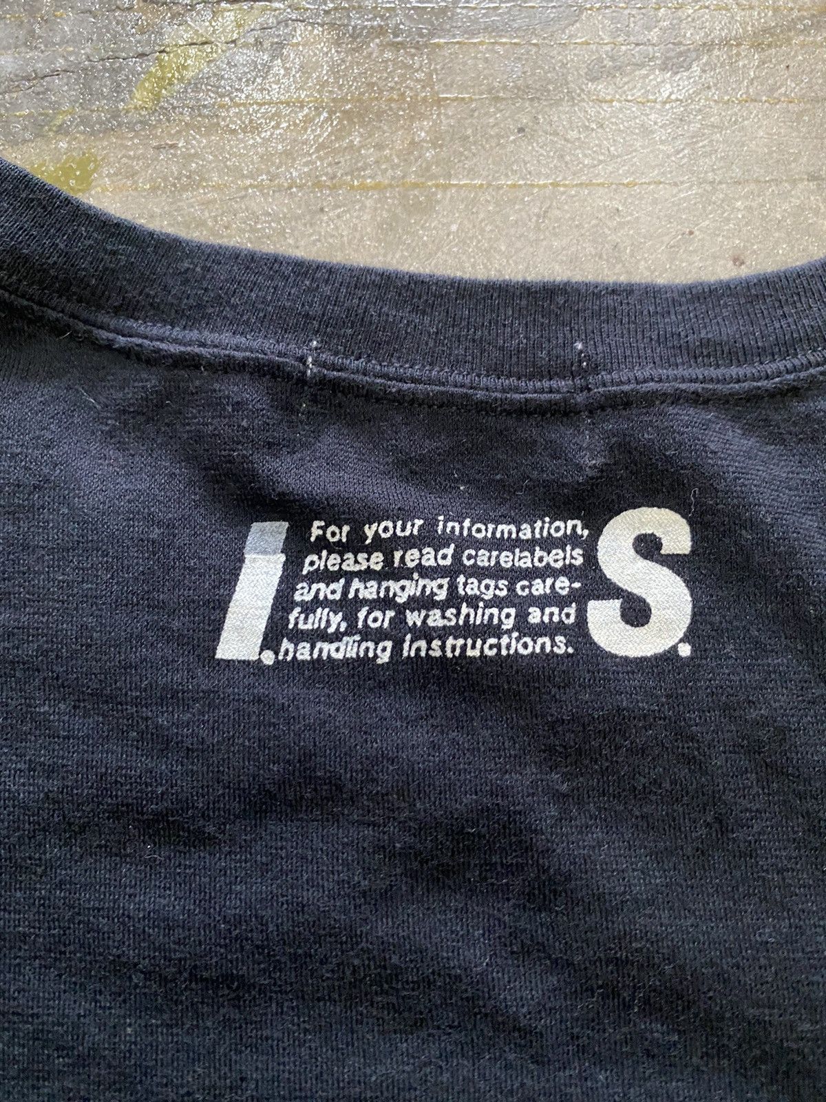 Issey Miyake × Tsumori Chisato 90s I.S care tag logo tee Size US M / EU 48-50 / 2 - 5 Thumbnail
