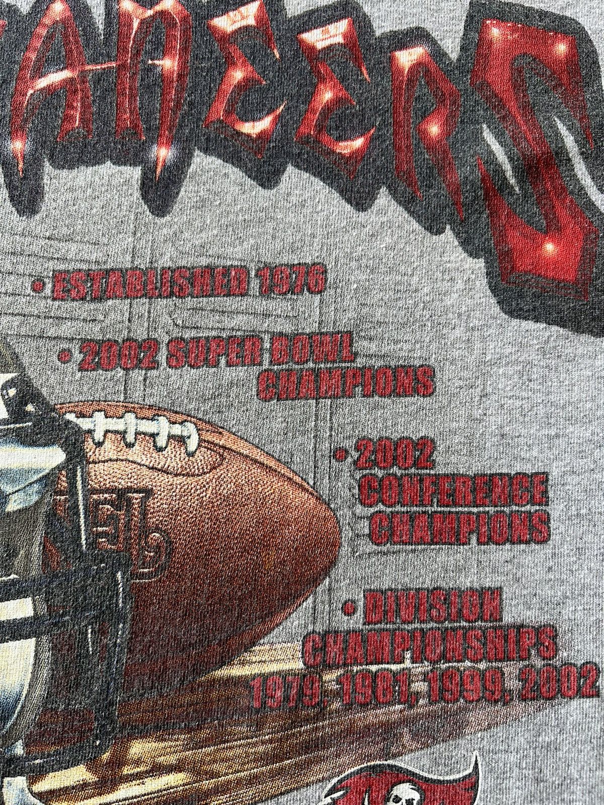 NFL Vintage 2002 Tampa Bay Buccaneers NFL Gray Tee Size US XL / EU 56 / 4 - 5 Thumbnail