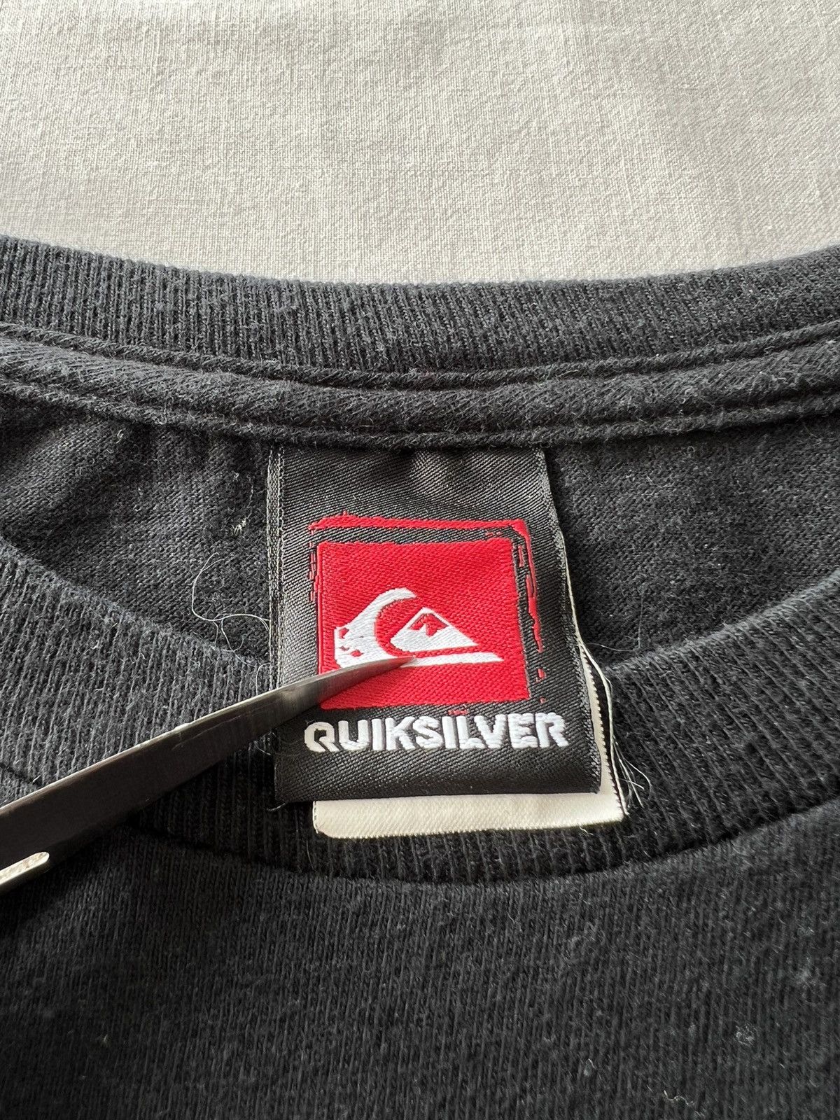 Quiksilver Vintage 2000s Quiksilver Surfing Skateboards Tee (Surf Style Size US XXL / EU 58 / 5 - 9 Thumbnail