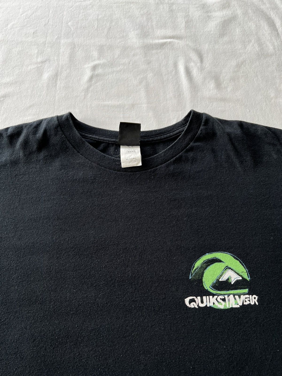 Quiksilver Vintage 2000s Quiksilver Surfing Skateboards Tee (Surf Style Size US XXL / EU 58 / 5 - 4 Thumbnail