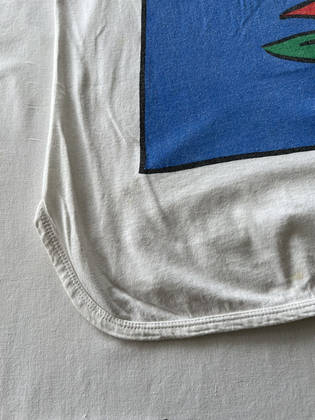 Vintage Vintage 90s Art Single Stitch White Tee Size US XL / EU 56 / 4 - 20 Thumbnail