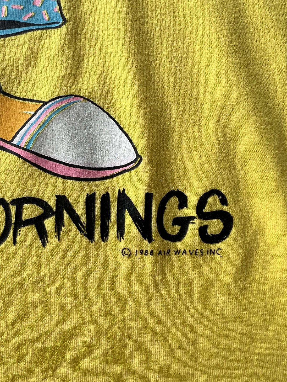 Band Tees Vintage 1988 Donald Duck Killer Air Waves Yellow Tee Size US L / EU 52-54 / 3 - 7 Thumbnail
