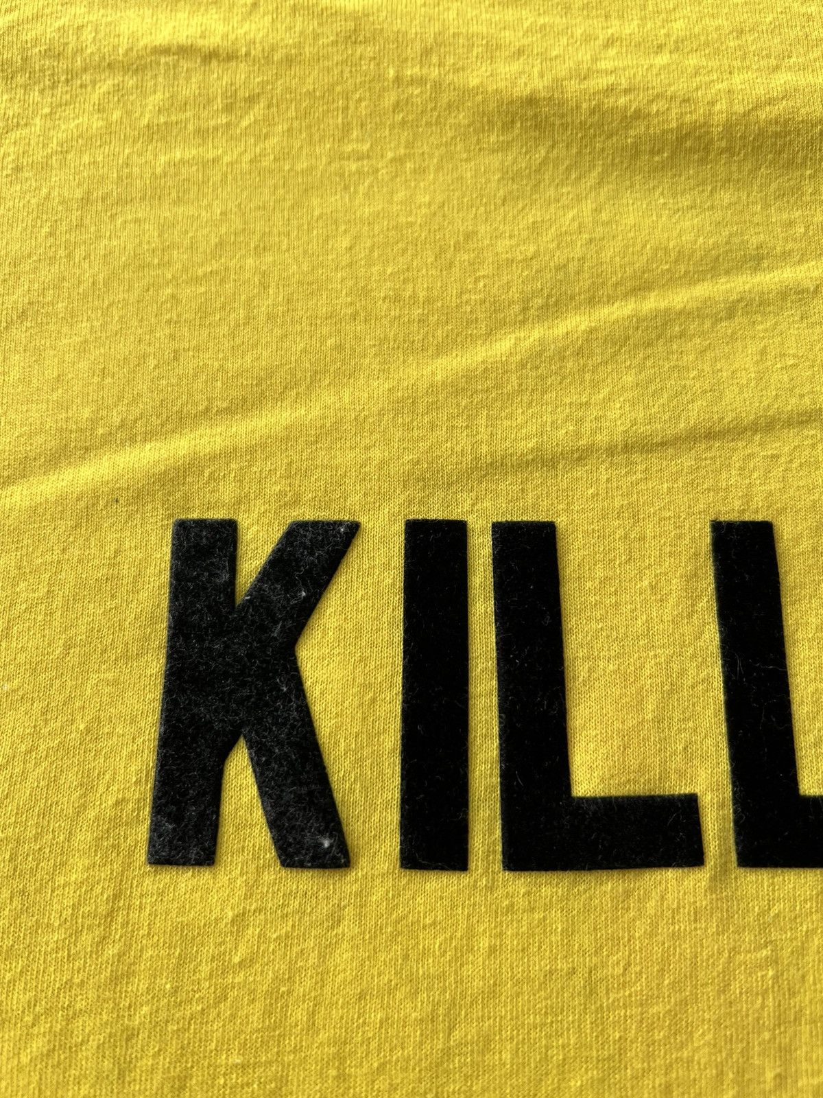 Band Tees Vintage 1988 Donald Duck Killer Air Waves Yellow Tee Size US L / EU 52-54 / 3 - 12 Thumbnail