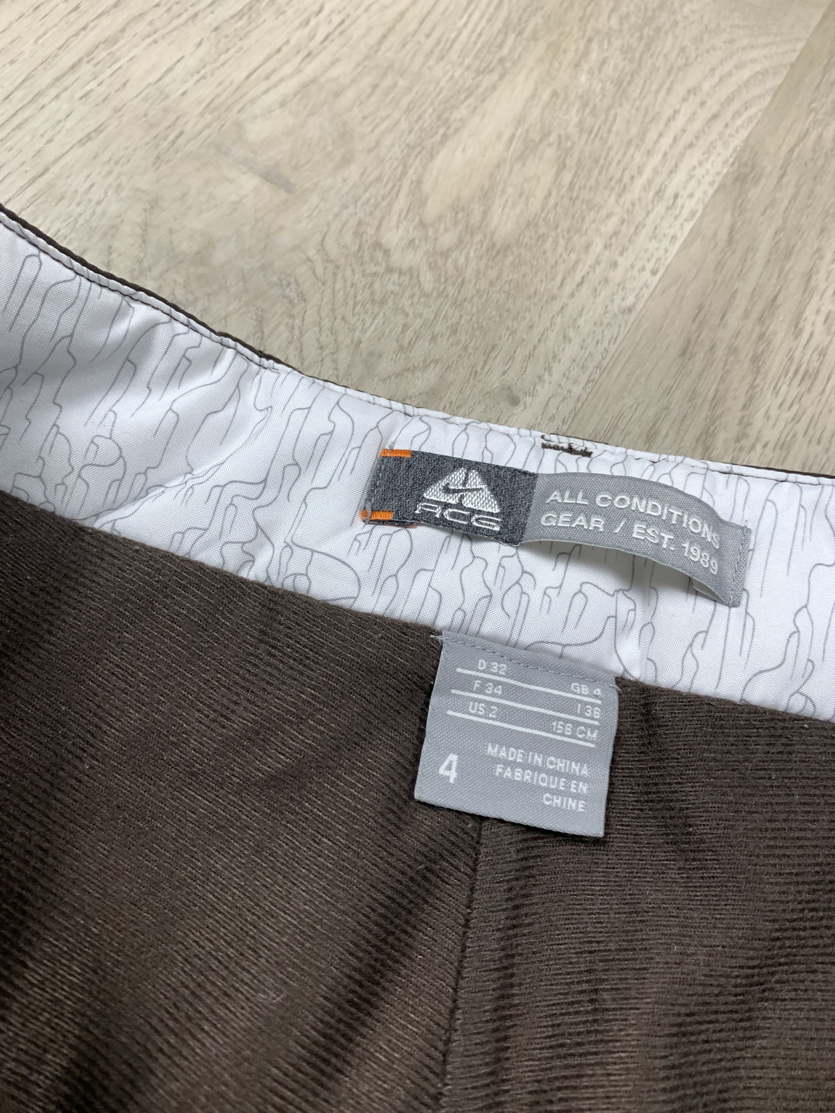 Nike ACG × Vintage Nike ACG Vintage Womens Ski Snowboard Pants Size 26" / US 2 / IT 38 - 3 Thumbnail