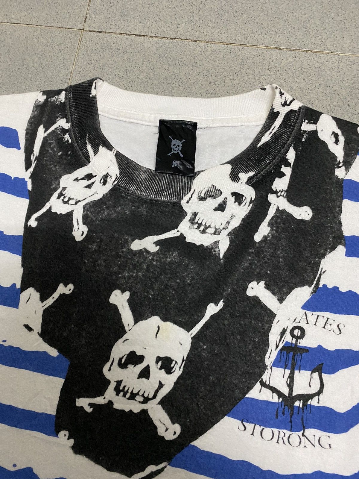 Japanese Brand × Vintage Vintage Pirates Storong Skeleton Design Tee Size US S / EU 44-46 / 1 - 3 Thumbnail