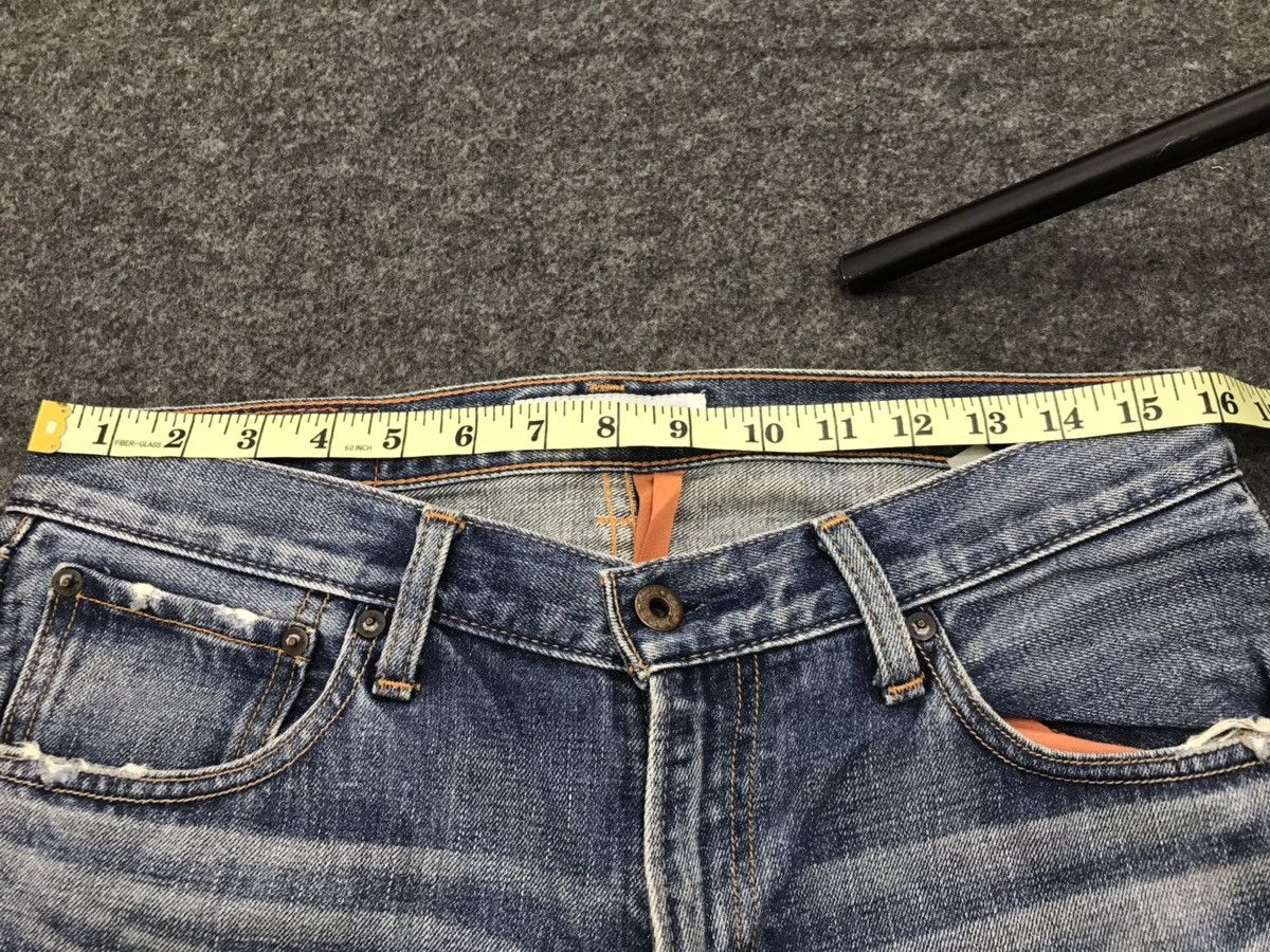 Levi's Vintage Clothing Beauty Faded Levi’s Classic Blue Denim Jeans Distressed Size US 32 / EU 48 - 21 Thumbnail