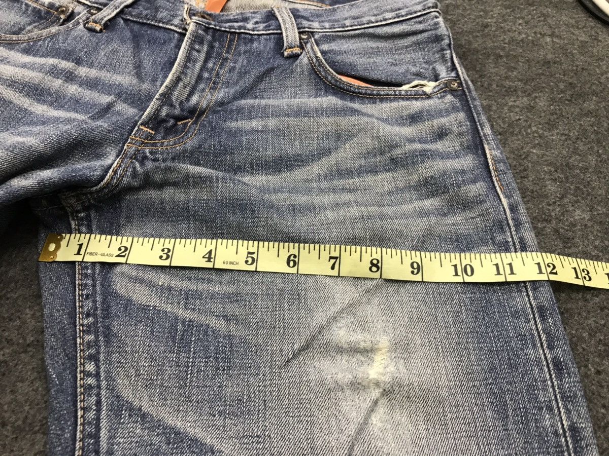 Levi's Vintage Clothing Beauty Faded Levi’s Classic Blue Denim Jeans Distressed Size US 32 / EU 48 - 19 Thumbnail