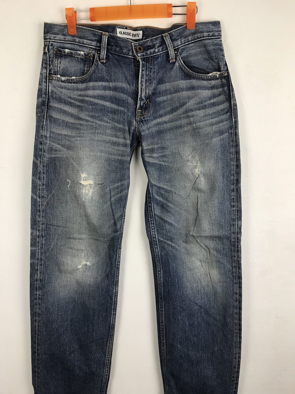 Levi's Vintage Clothing Beauty Faded Levi’s Classic Blue Denim Jeans Distressed Size US 32 / EU 48 - 2 Thumbnail