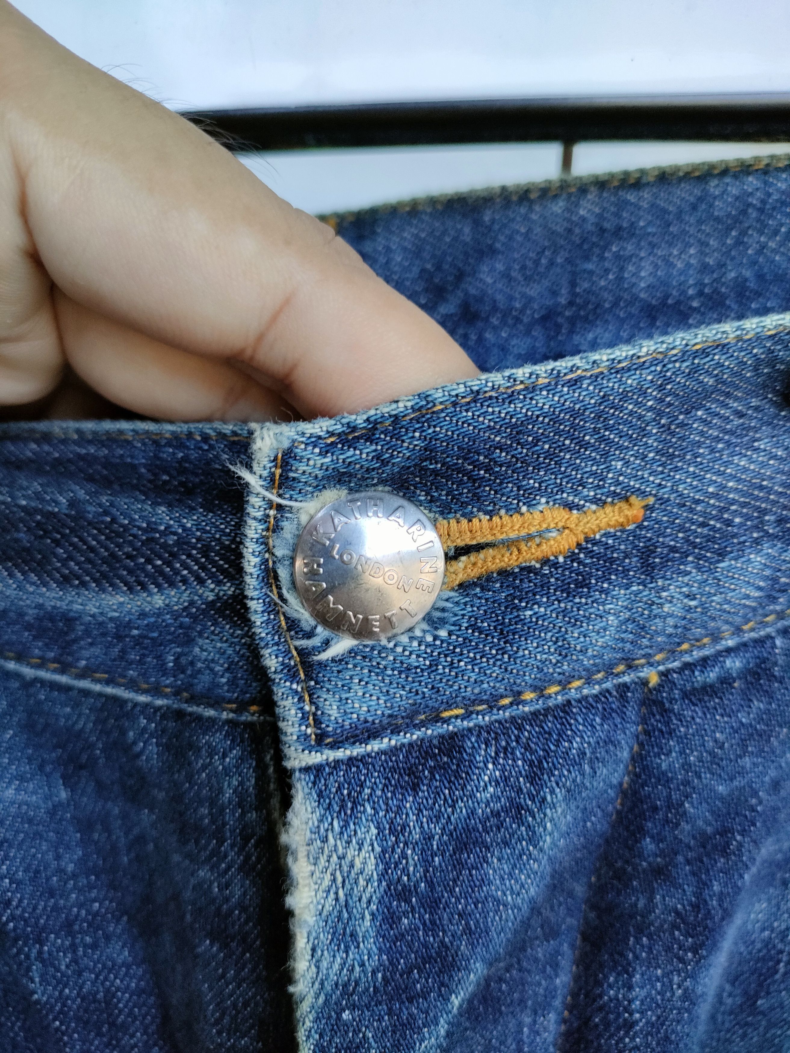 Katharine Hamnett London Katharine Hamnett London Distressed Selvedge Denim Size US 29 - 8 Thumbnail