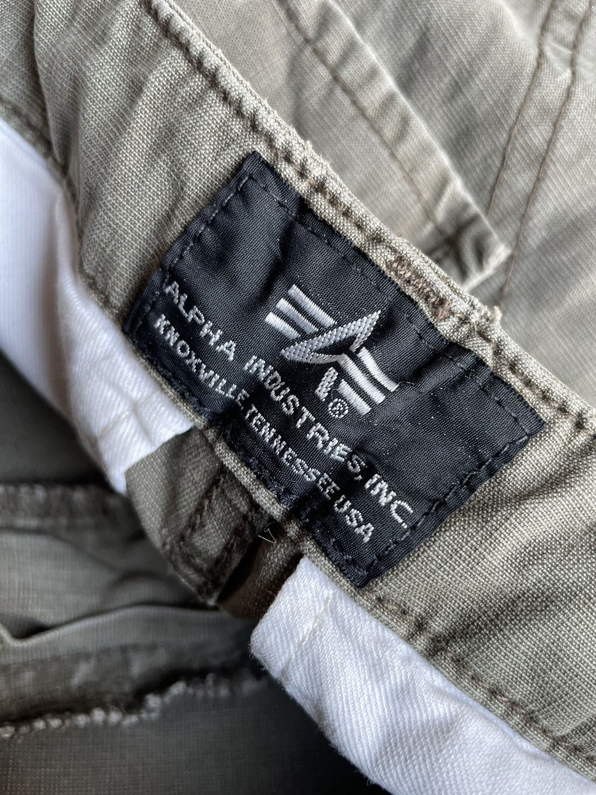 Alpha Industries Alpha Industries Military Cargo Pant Size US 31 - 15 Thumbnail