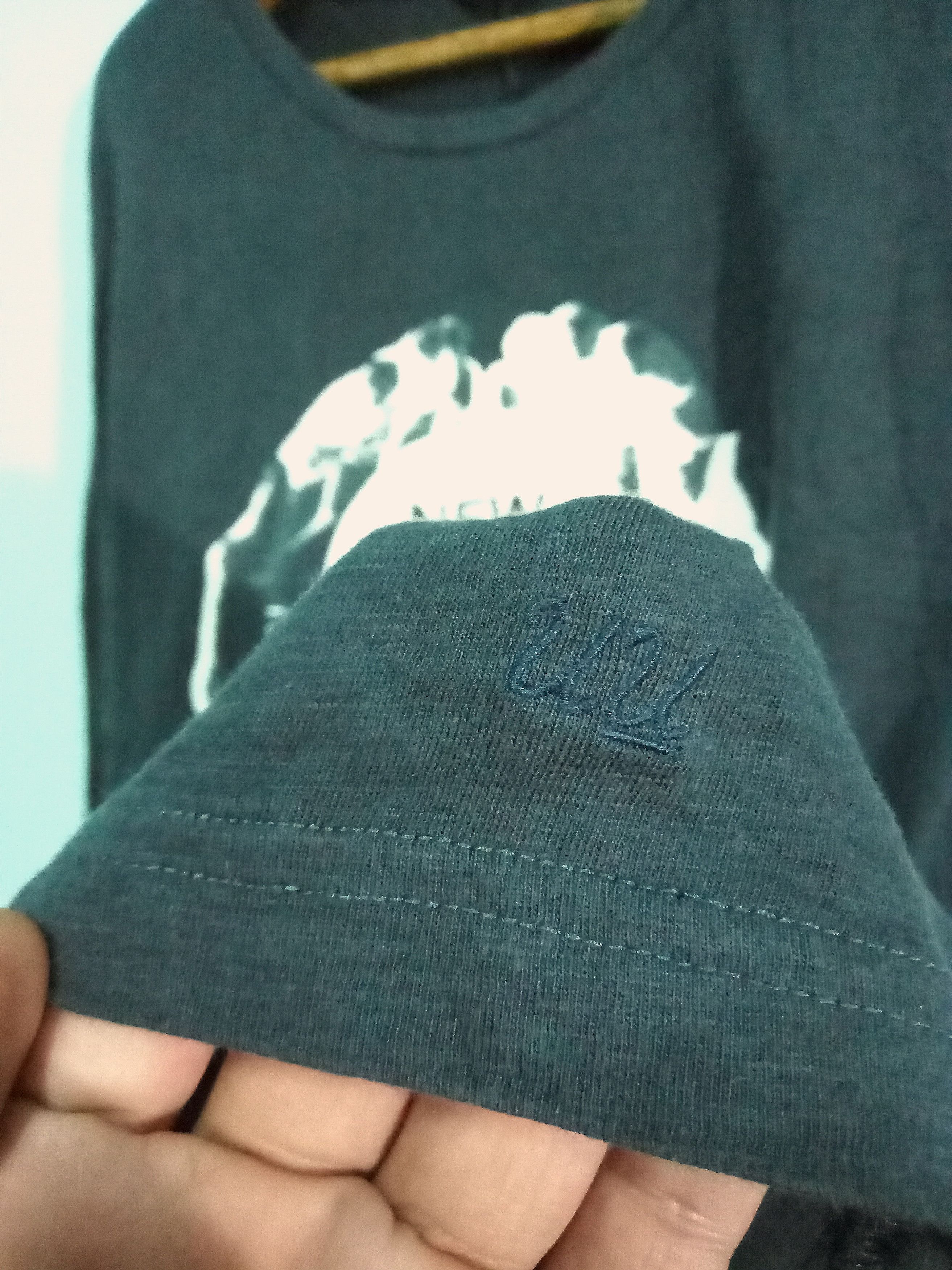 Undercover × Uniqlo Undercover x Uniqlo New Standart Family raglan tri-Quarter Size US L / EU 52-54 / 3 - 3 Thumbnail