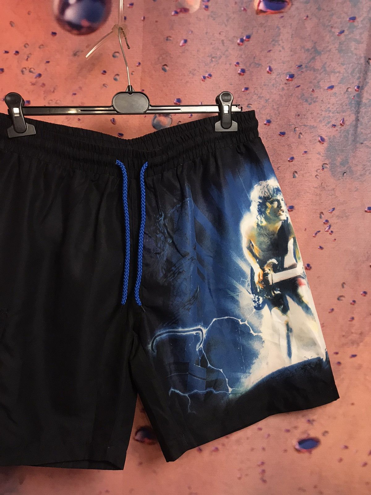 AC/DC × Band Tees × Vintage Vintage Ac Dc band rock shorts Size US 36 / EU 52 - 1 Thumbnail