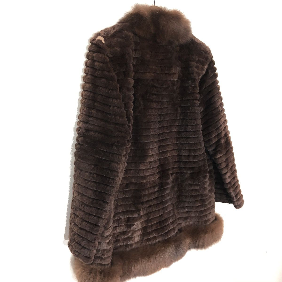 Other Luxury Mink Fur Coat Size US M / EU 48-50 / 2 - 9 Thumbnail