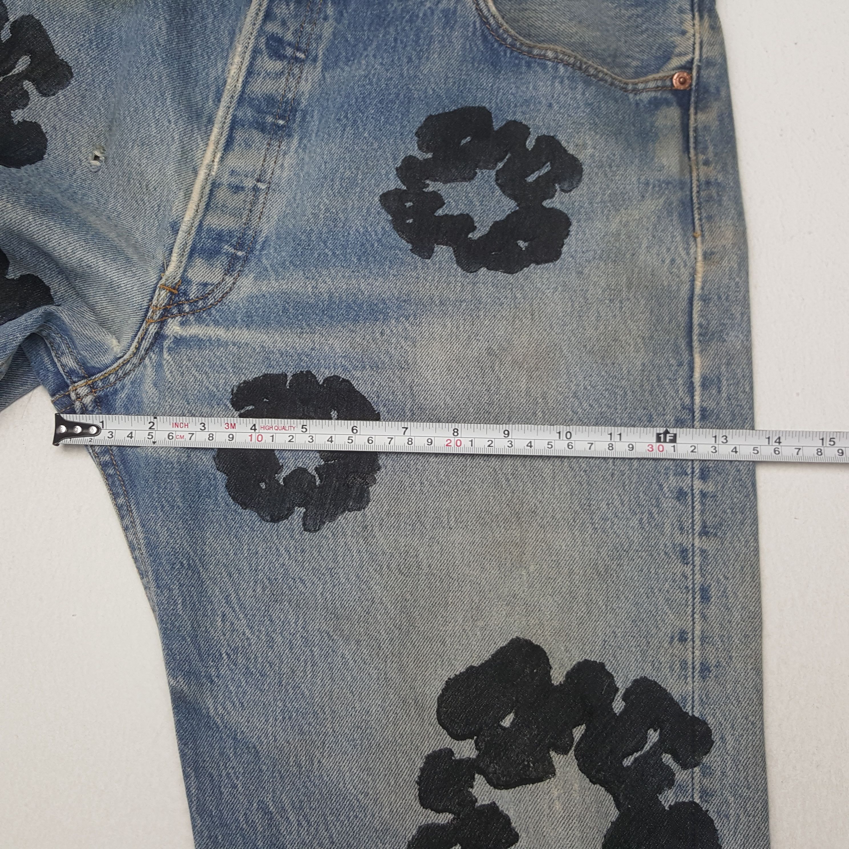 Levi's × Vintage Vintage Levi's Custom Art Denim Tears Denim Jeans Size US 37 - 9 Thumbnail