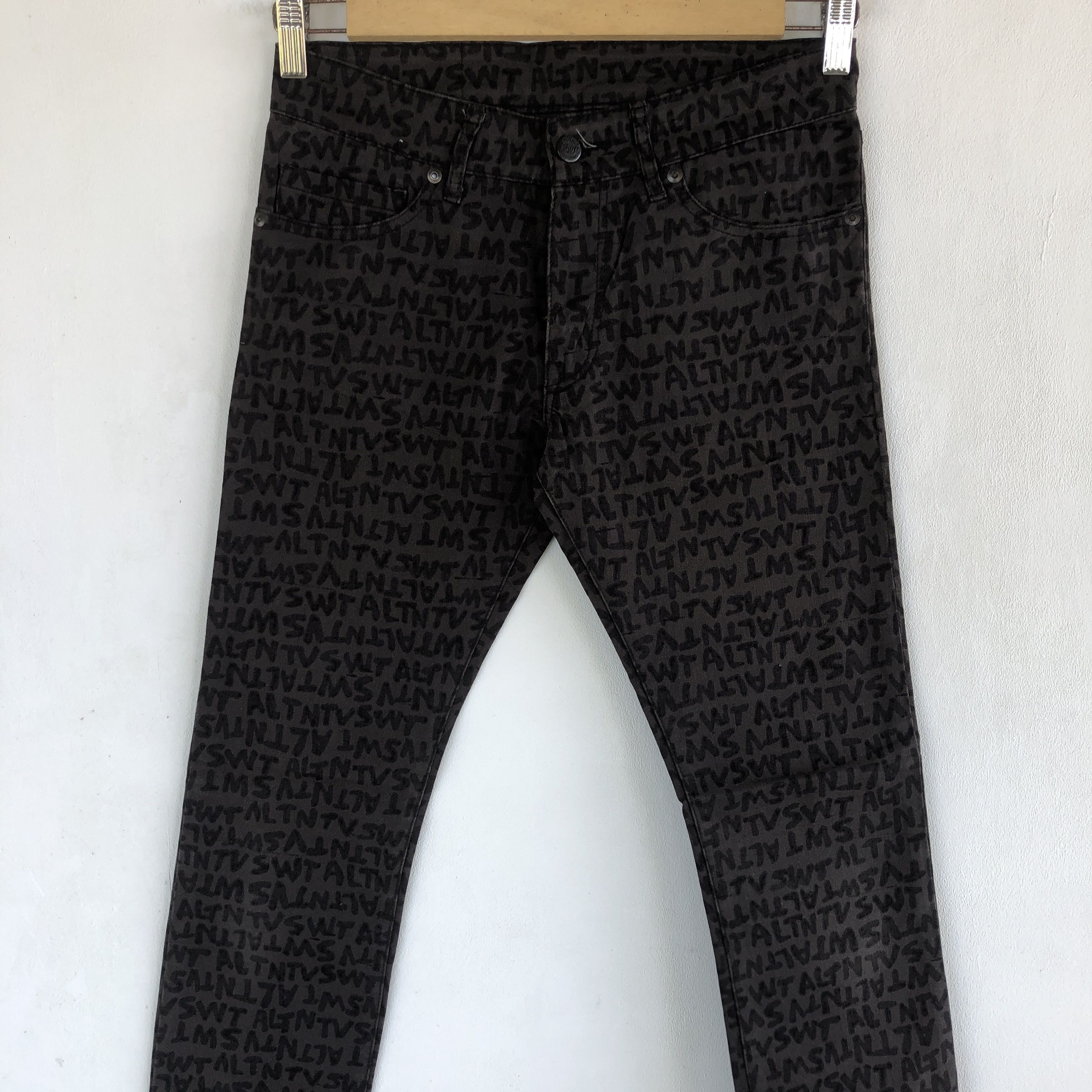Japanese Brand Vintage RNA Inc Jeans Japanese Overprint Denim Pants Size 28" / US 6 / IT 42 - 5 Thumbnail