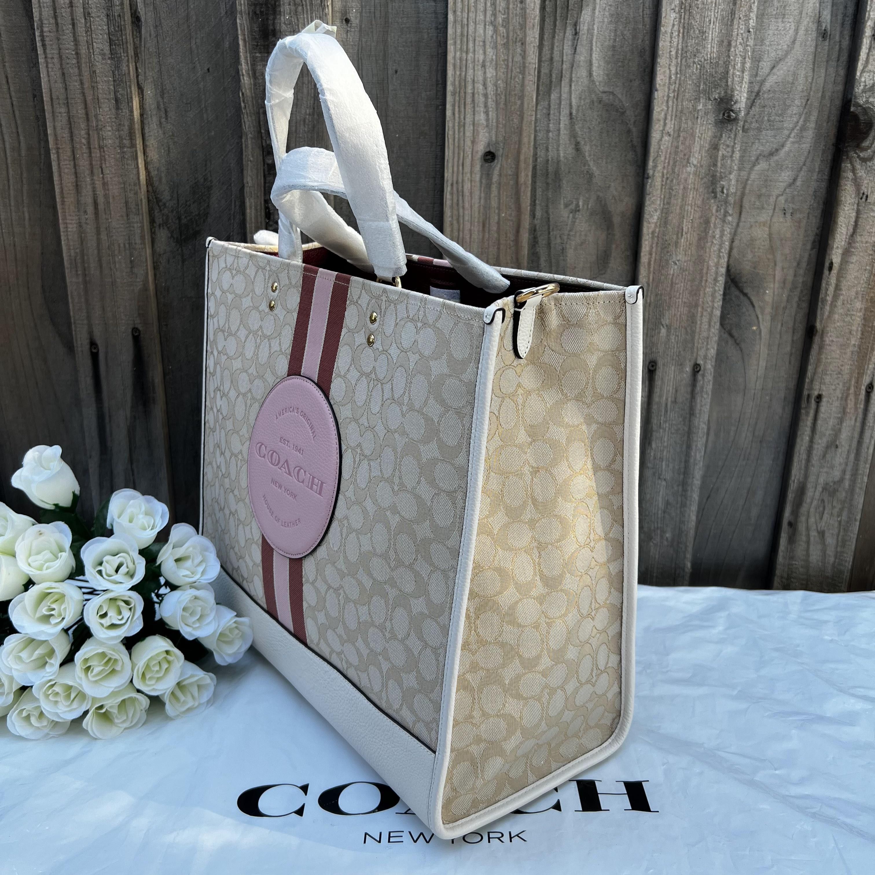 Coach Dempsy Tote orders 40 in Blocked Signature Canvas