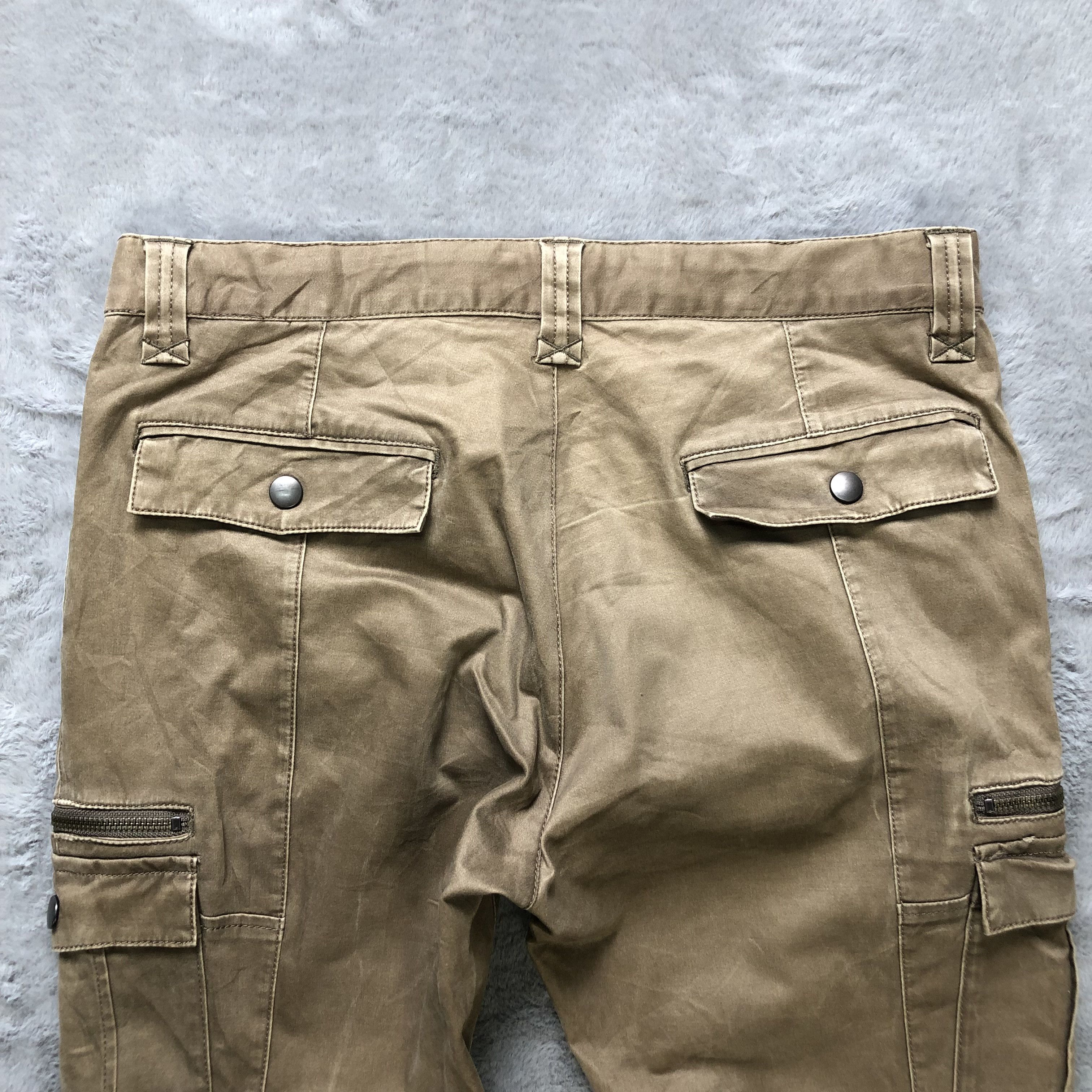 Japanese Brand ELLE HOMME MULTIPOCKET CARGO PANTS #6484-221 Size US 31 - 12 Thumbnail