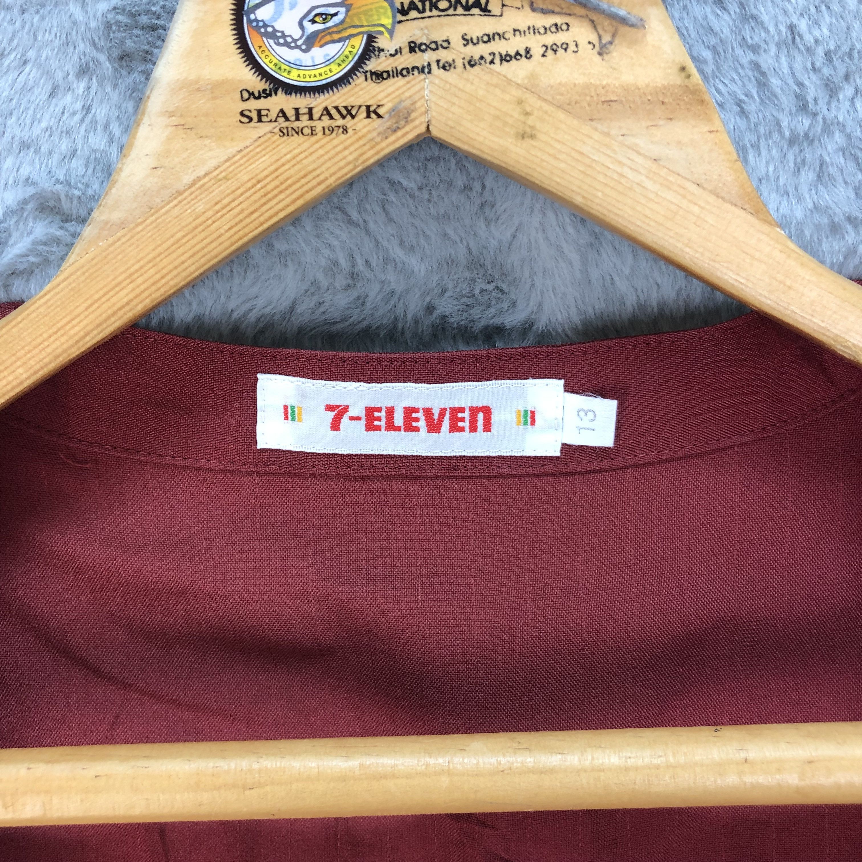 Vintage Vintage 7 ELEVEN Maroon Uniform Jacket Work Jacket #4729-166 Size US M / EU 48-50 / 2 - 9 Thumbnail