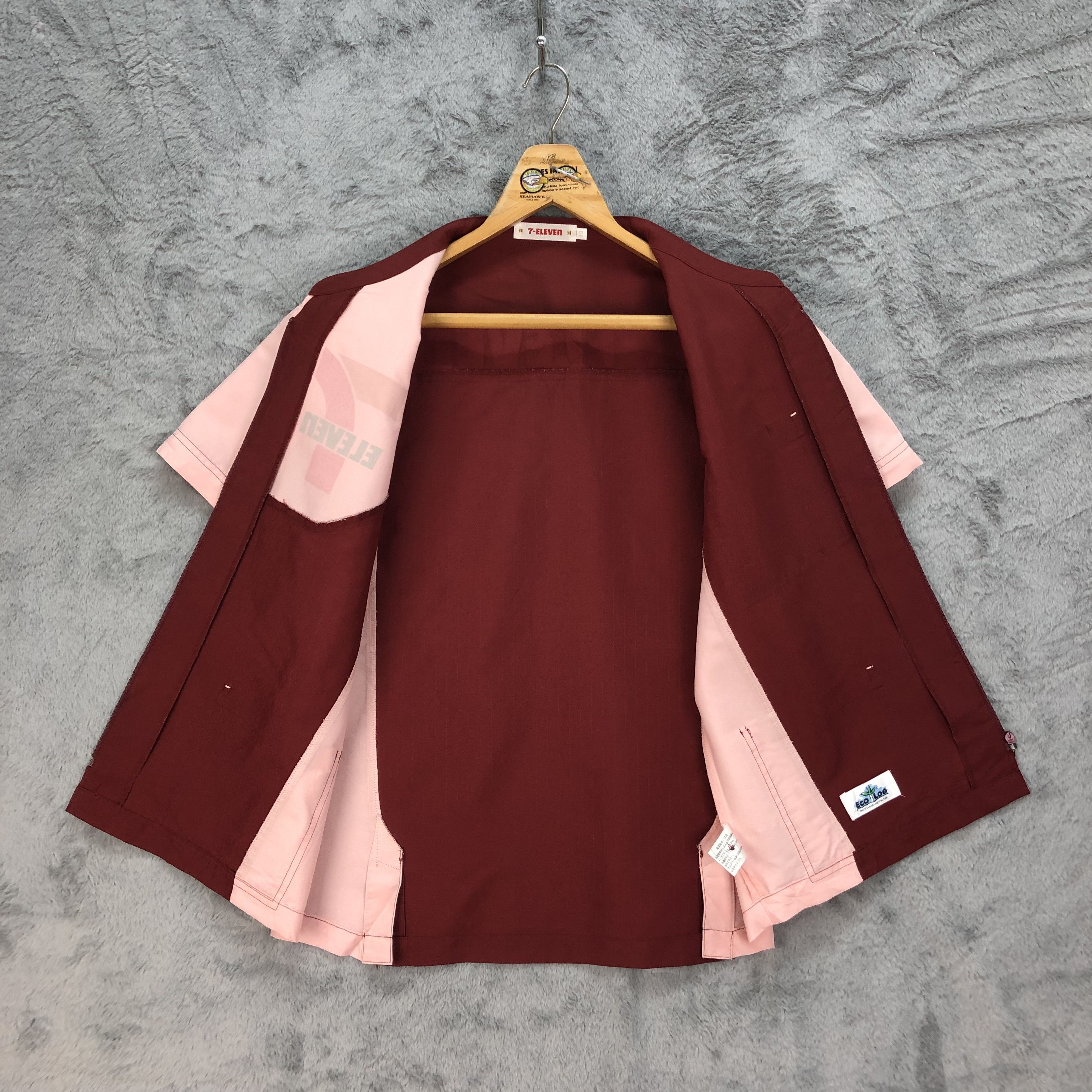 Vintage Vintage 7 ELEVEN Maroon Uniform Jacket Work Jacket #4729-166 Size US M / EU 48-50 / 2 - 8 Thumbnail