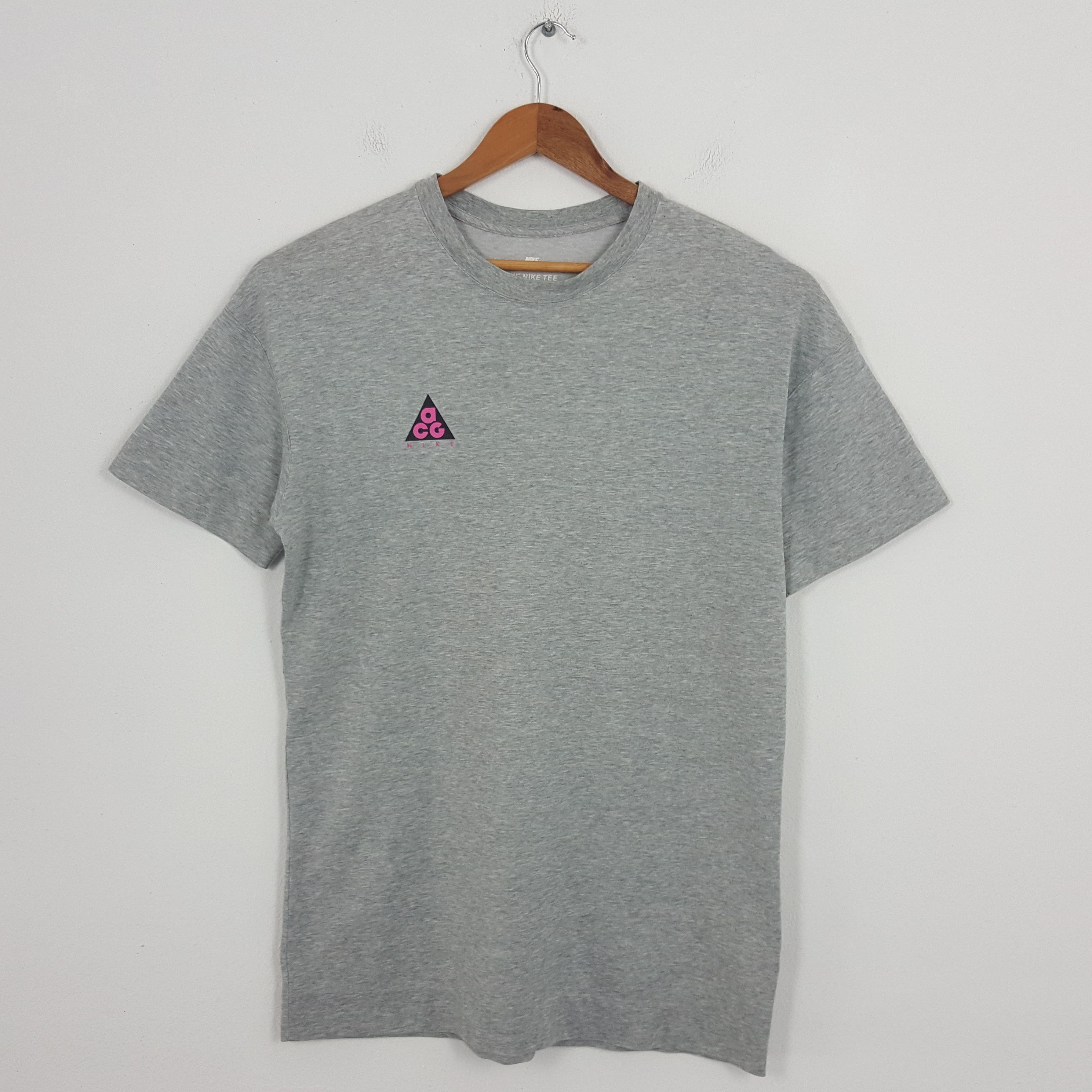 Nike × Vintage Vintage NIKE ACG Logo Streetwear Skateboard T-Shirt Size US L / EU 52-54 / 3 - 3 Thumbnail