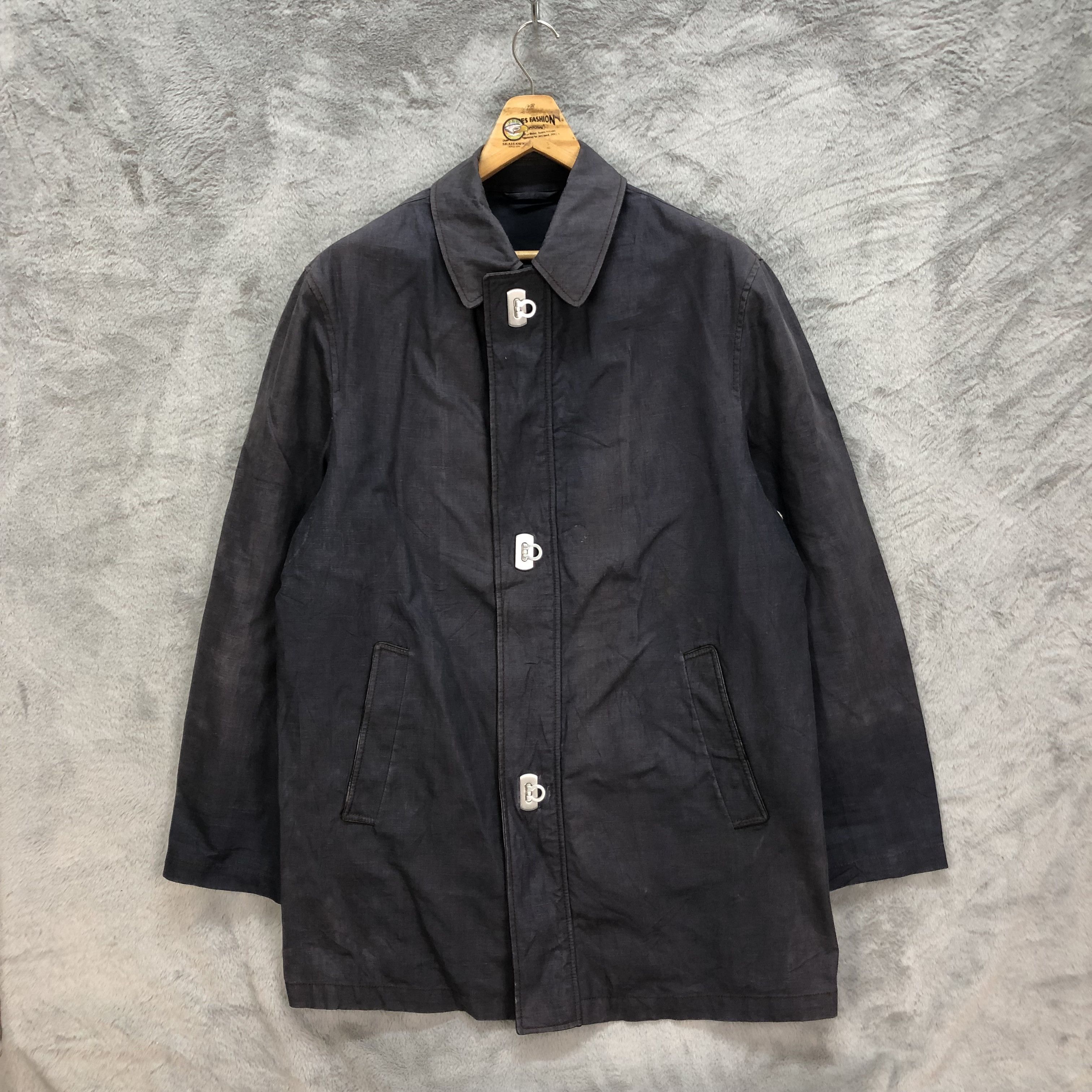 Salvatore Ferragamo SALVATORE FERRAGAMO OVERCOAT #5994-217 Size US M / EU 48-50 / 2 - 1 Thumbnail