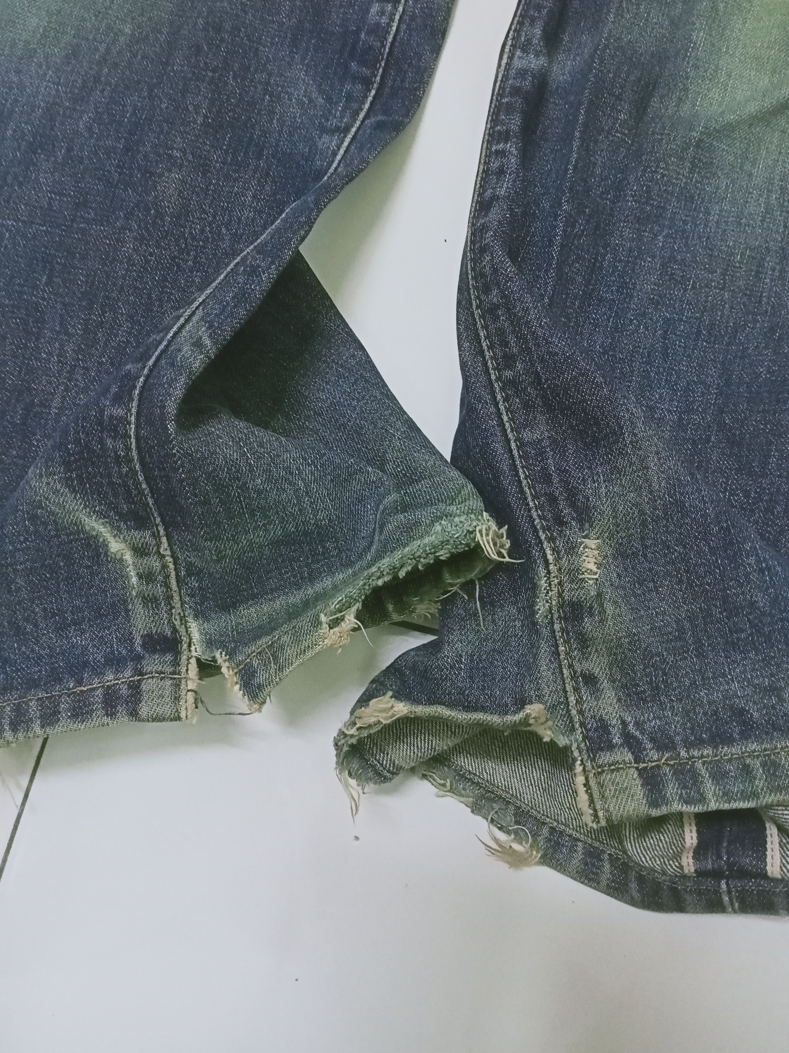 Levi's Vintage Levis 702 Selvedge Big E Blue Jeans Size US 30 / EU 46 - 9 Thumbnail