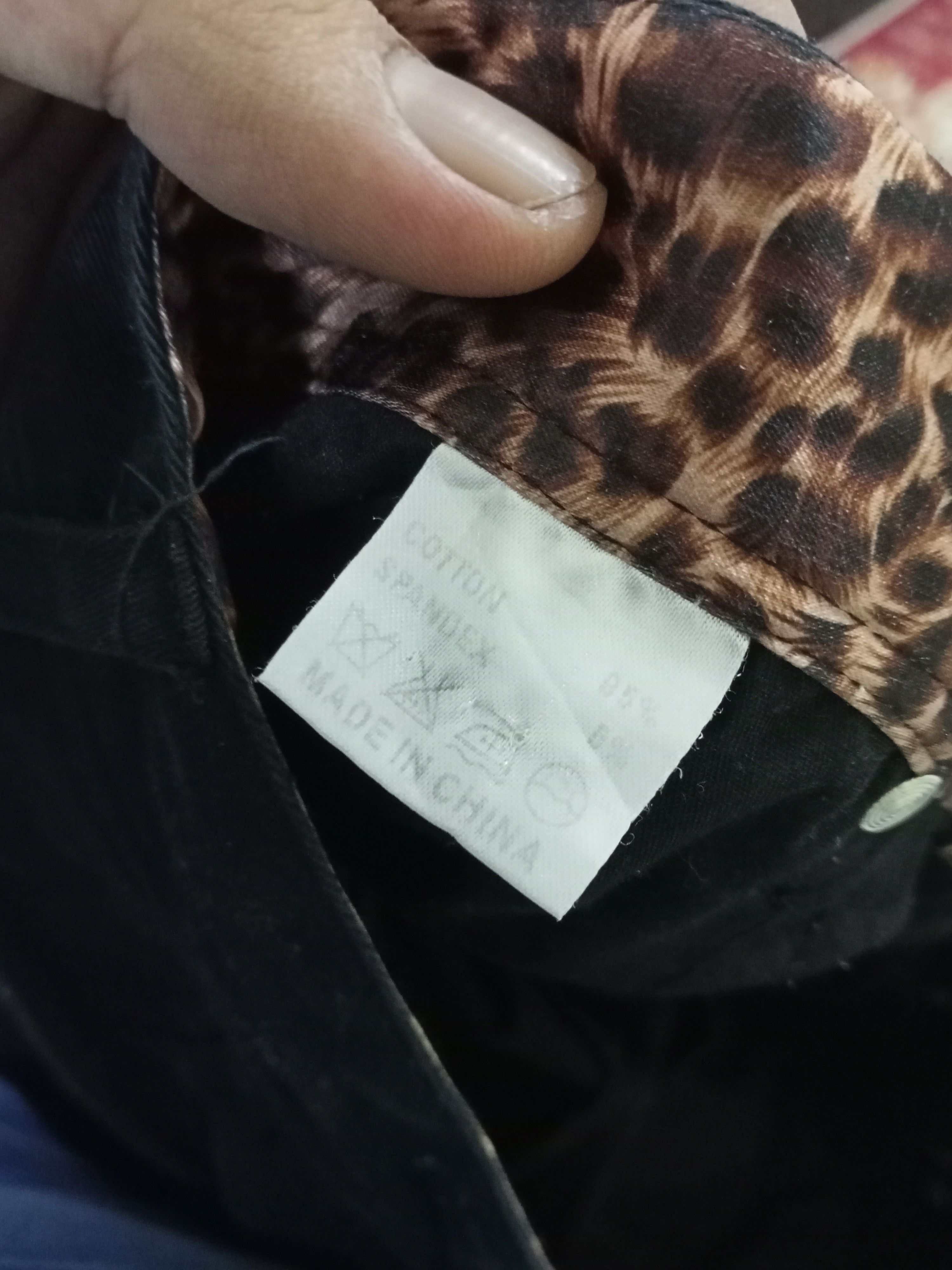 Japanese Brand Kui Black Leopard Pattern Cargo Pants Size US 30 / EU 46 - 16 Thumbnail