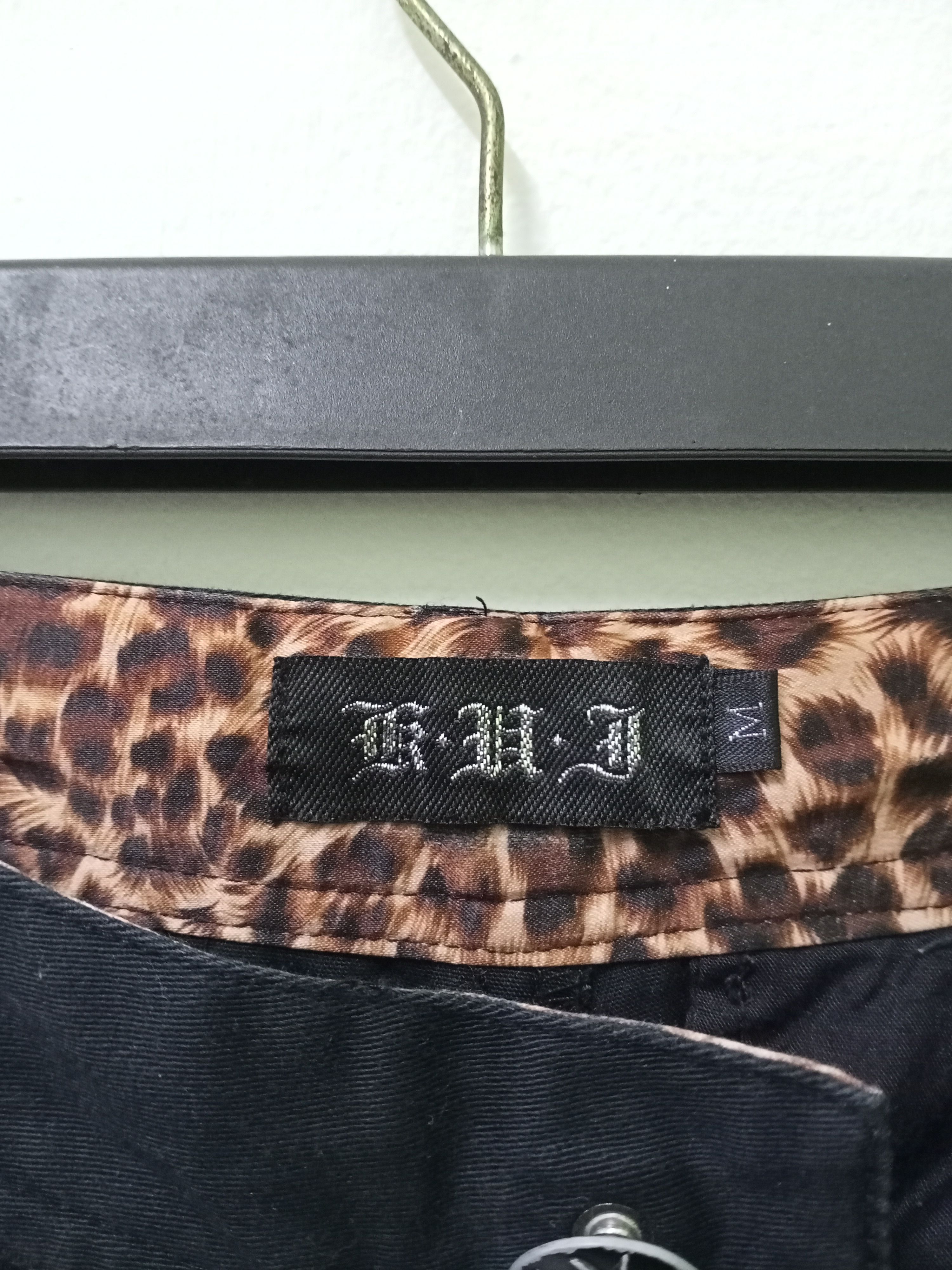 Japanese Brand Kui Black Leopard Pattern Cargo Pants Size US 30 / EU 46 - 14 Thumbnail