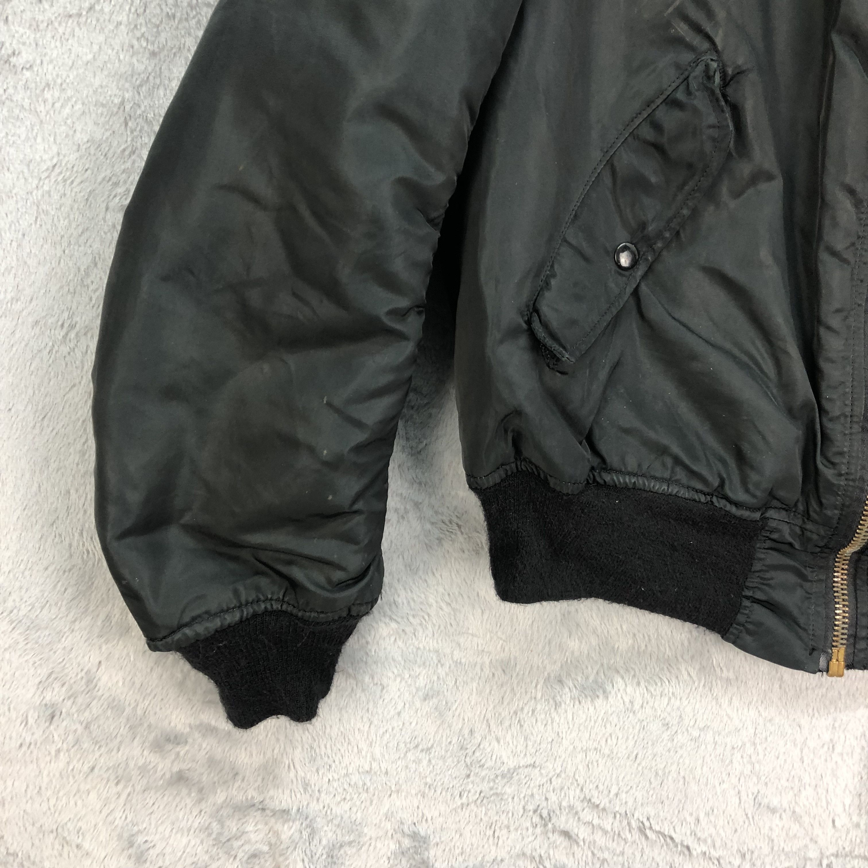 Alpha Industries Vintage Alpha Industries USAF Bomber Jacket #4723-165 Size US L / EU 52-54 / 3 - 4 Thumbnail