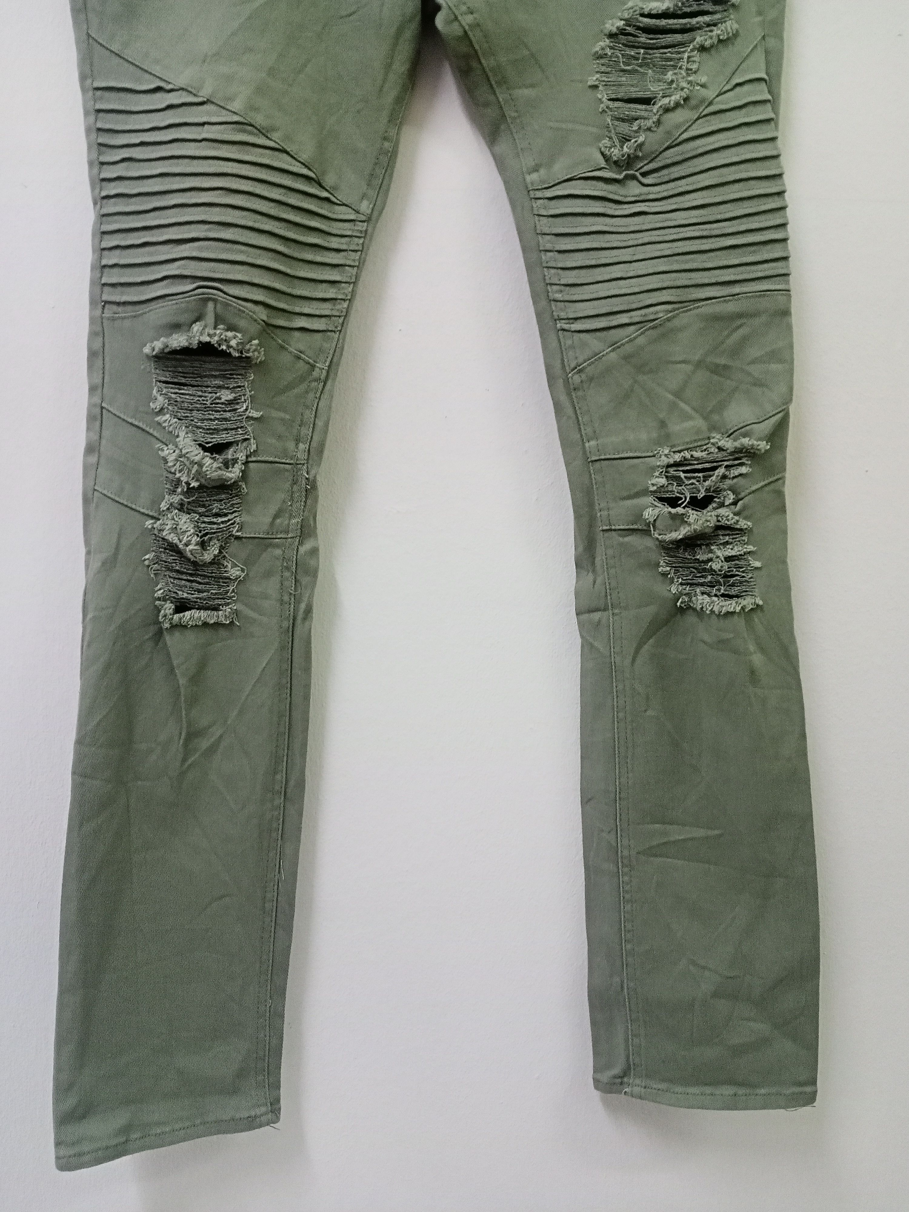H&M H&M Distressed Skinny Jeans Size US 32 / EU 48 - 3 Thumbnail