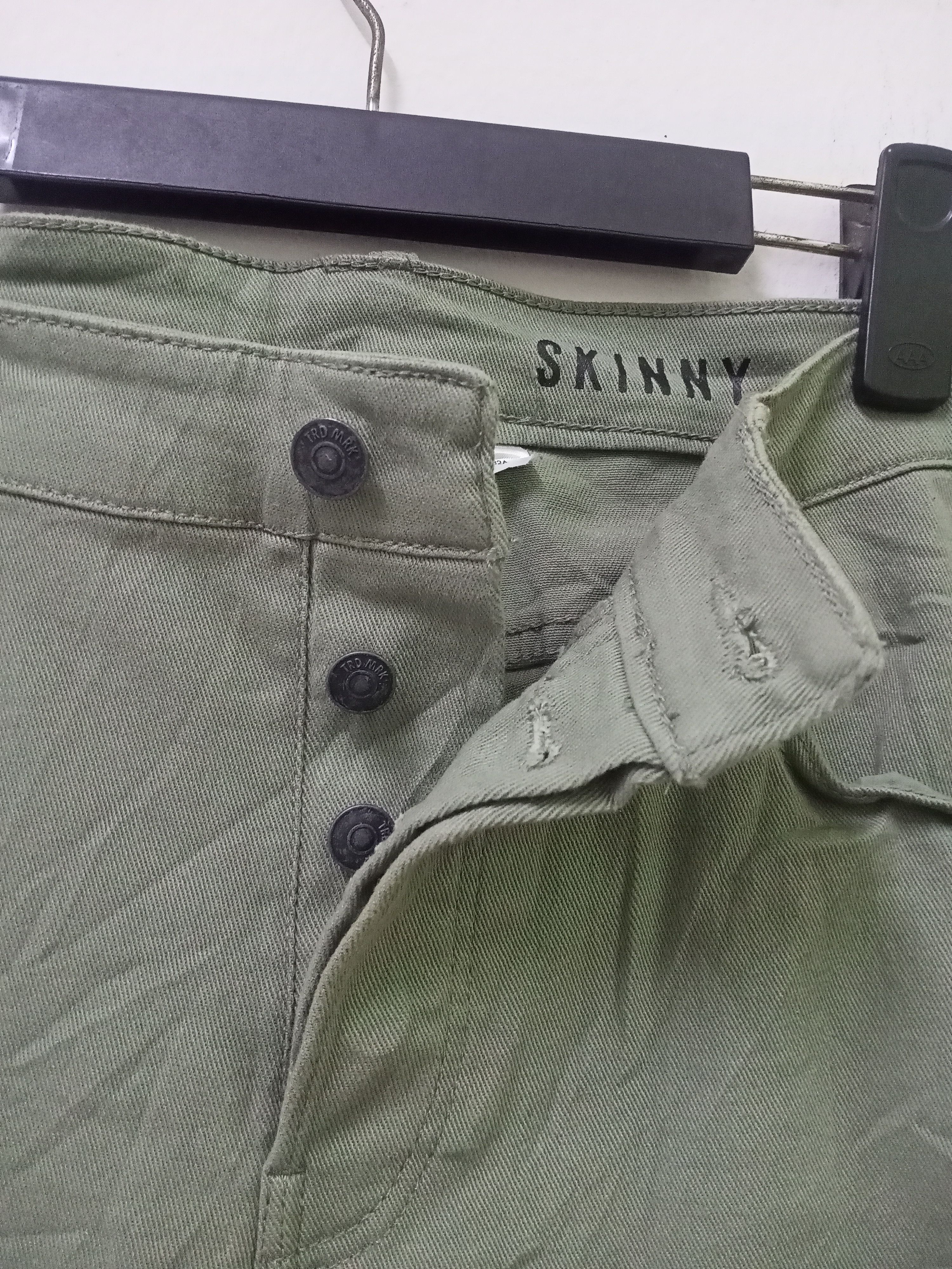 H&M H&M Distressed Skinny Jeans Size US 32 / EU 48 - 6 Thumbnail