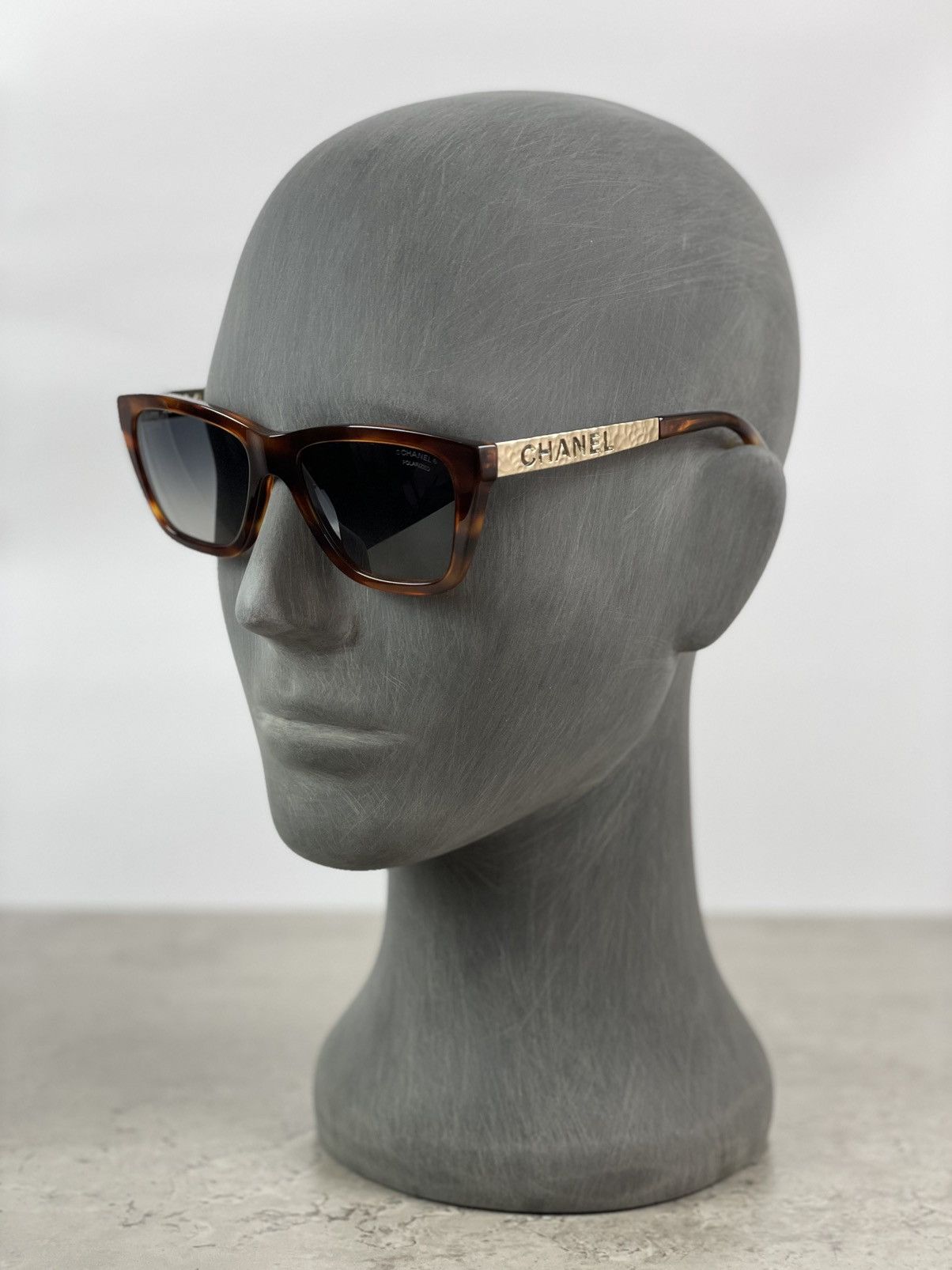 Chanel Chanel Rectangle Sunglasses 5442 1077/S8 Size ONE SIZE - 1 Thumbnail