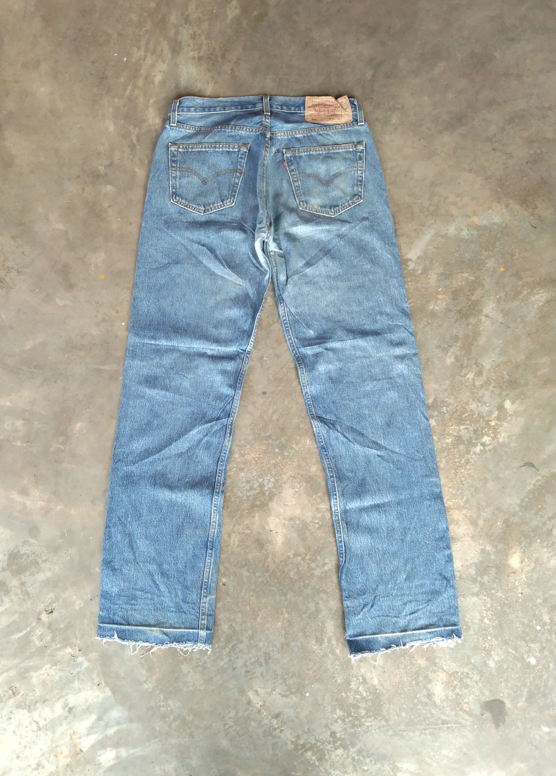 Levi's Vintage Levi's 501 Straight Leg Distressed Jeans 32x33 Size US 32 / EU 48 - 2 Thumbnail