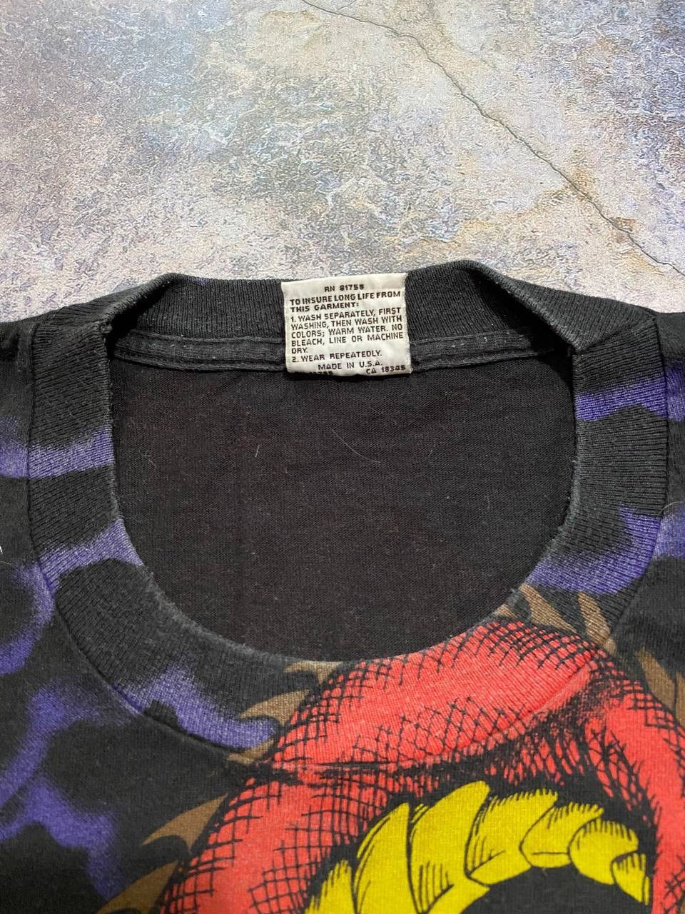 Liquid Blue VINTAGE 1993 LIQUID BLUE DRAGON ALL OVER PRINT T-SHIRT TEE Size US L / EU 52-54 / 3 - 9 Thumbnail