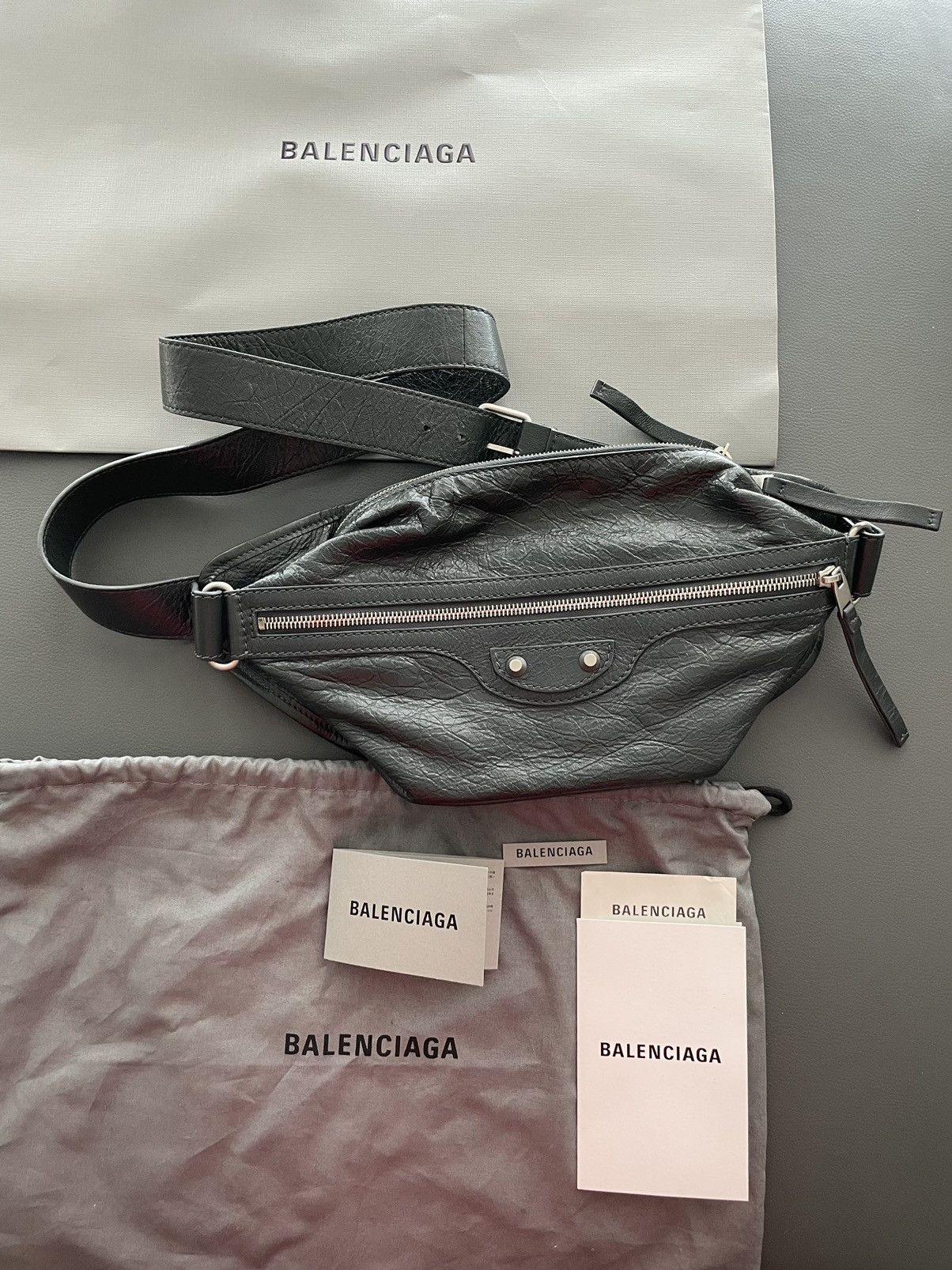 Balenciaga Rare Limited Edition Sold Out Leather Bum Bely Bag Size ONE SIZE - 21 Thumbnail
