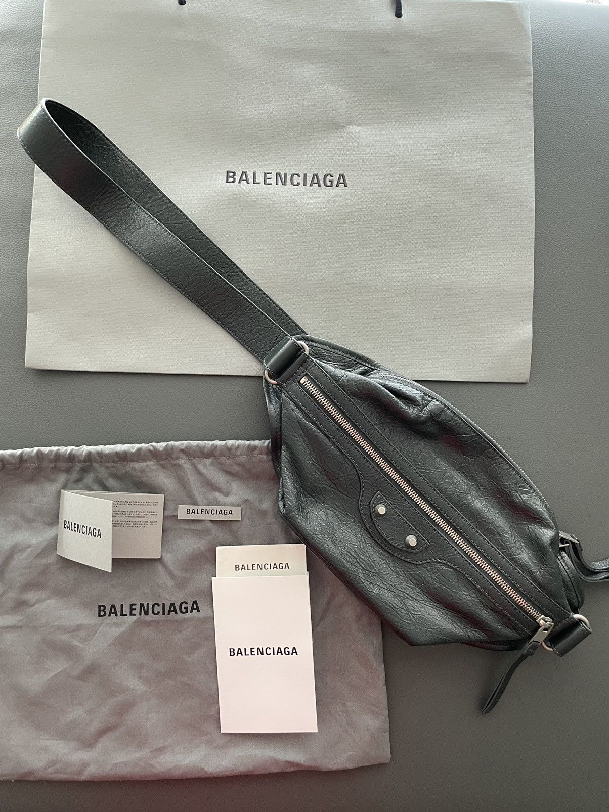 Balenciaga Rare Limited Edition Sold Out Leather Bum Bely Bag Size ONE SIZE - 3 Thumbnail