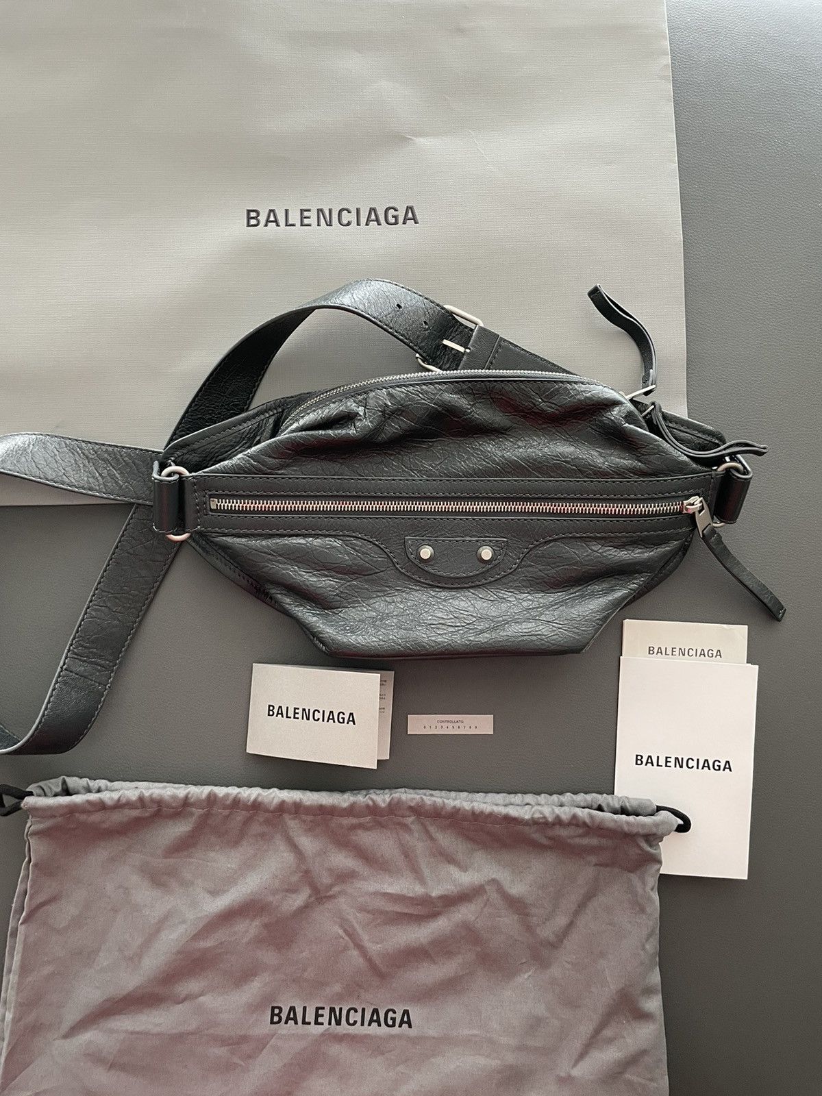 Balenciaga Rare Limited Edition Sold Out Leather Bum Bely Bag Size ONE SIZE - 5 Thumbnail
