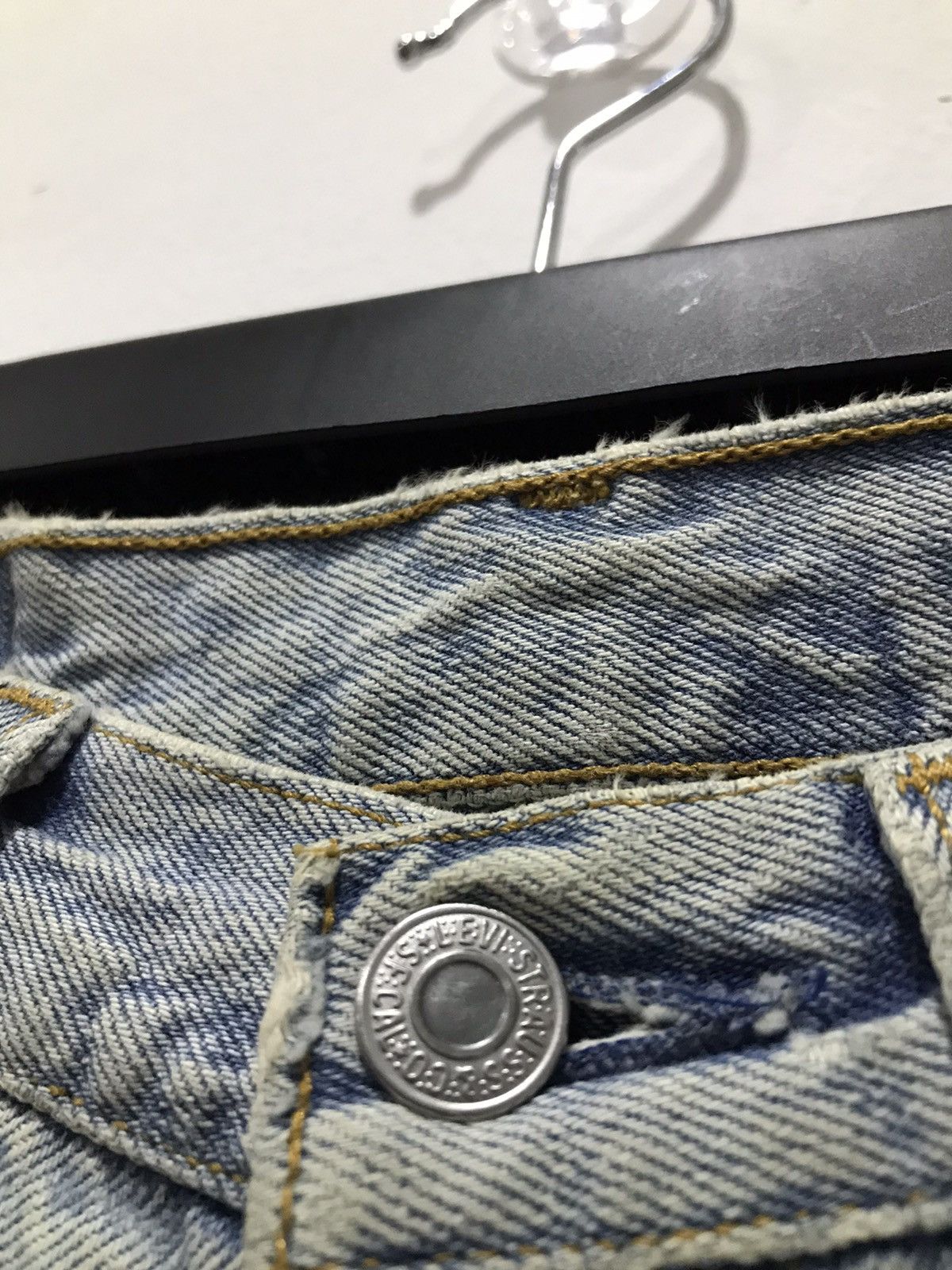 Levi's Vtg distressed Levis 501 button 552 USA DENIM Size US 28 / EU 44 - 8 Thumbnail