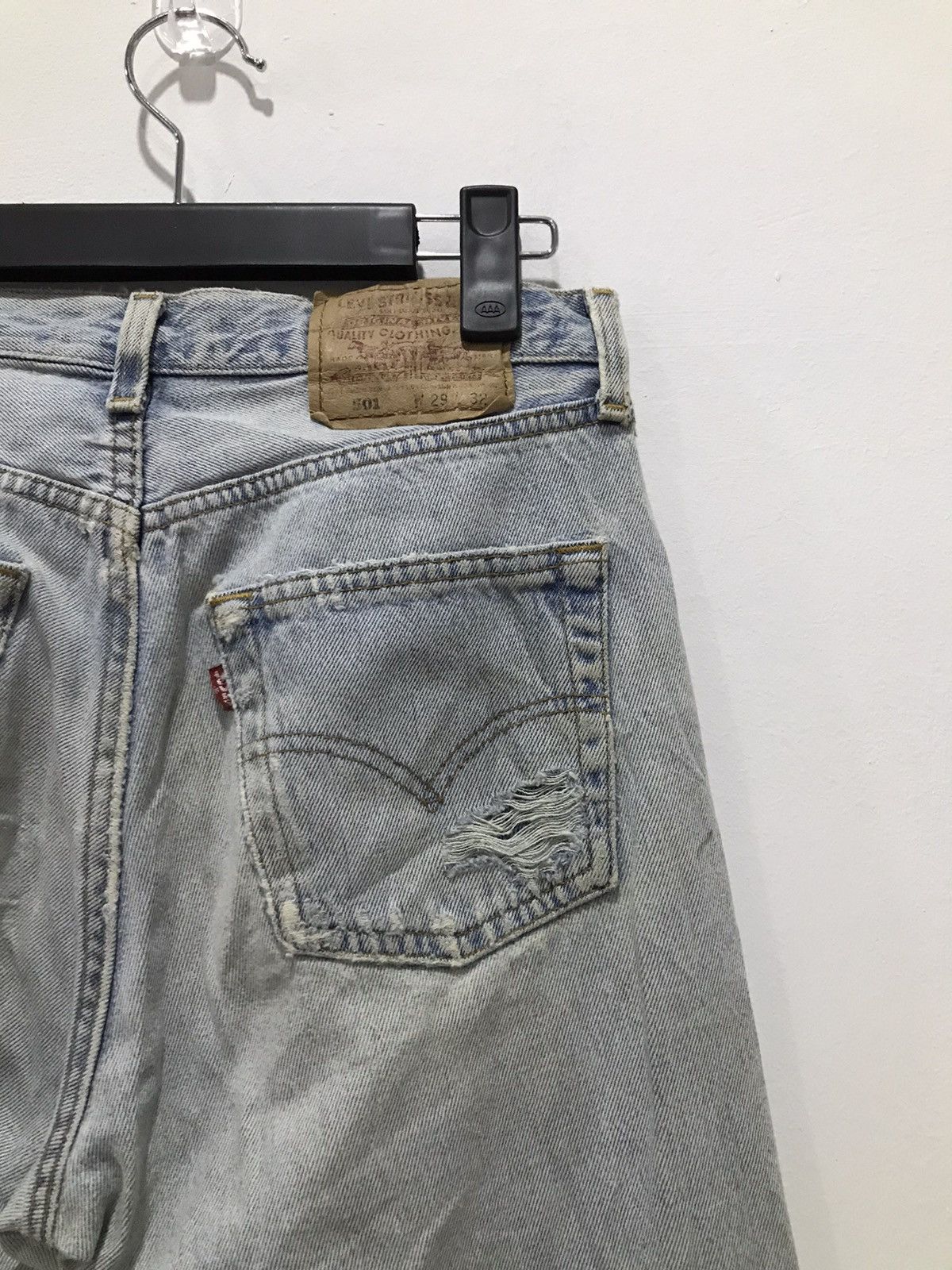 Levi's Vtg distressed Levis 501 button 552 USA DENIM Size US 28 / EU 44 - 15 Thumbnail