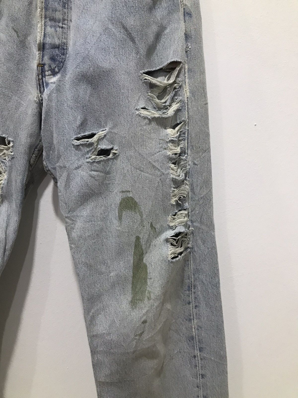 Levi's Vtg distressed Levis 501 button 552 USA DENIM Size US 28 / EU 44 - 5 Thumbnail