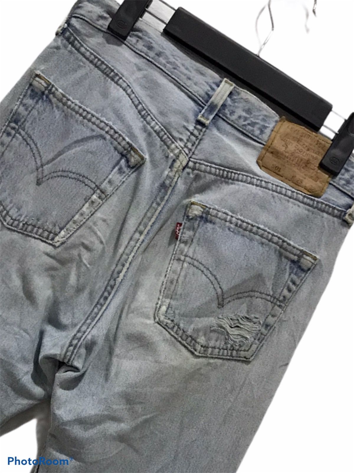 Levi's Vtg distressed Levis 501 button 552 USA DENIM Size US 28 / EU 44 - 11 Thumbnail