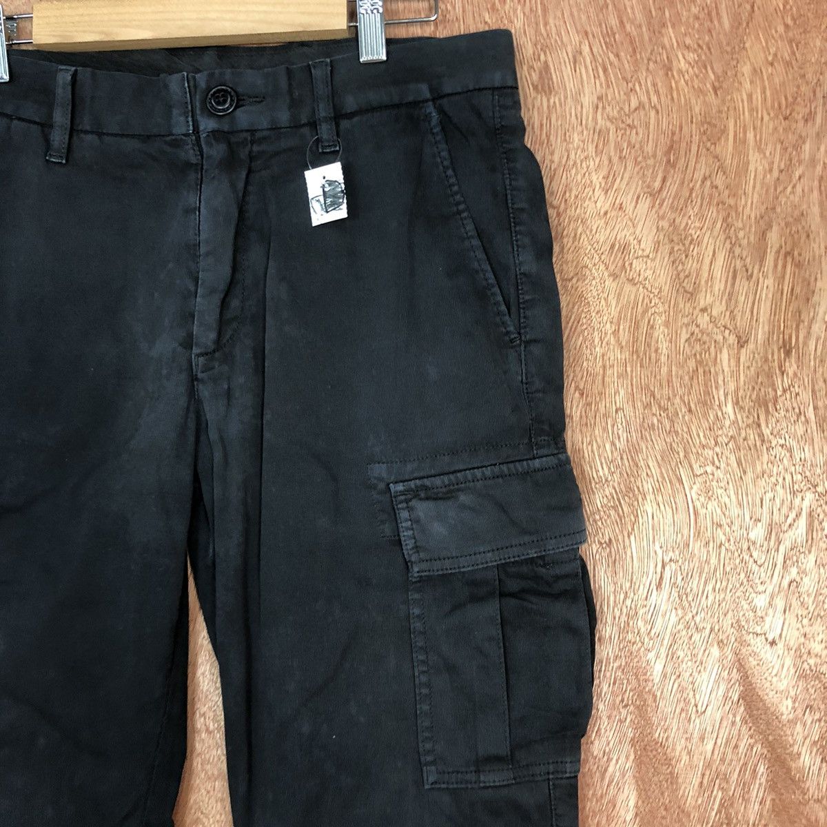 Japanese Brand DL Uniqlo Black Multipocket Cargo Pants #1763 Size US 29 - 4 Thumbnail
