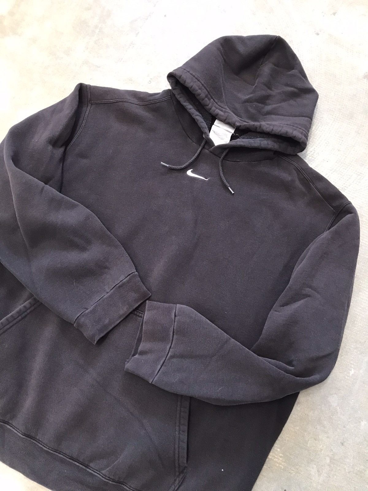 Nike × Vintage Vintage Nike Center Swoosh Sunfaded Hoodie Made in Canada Size US XL / EU 56 / 4 - 4 Thumbnail
