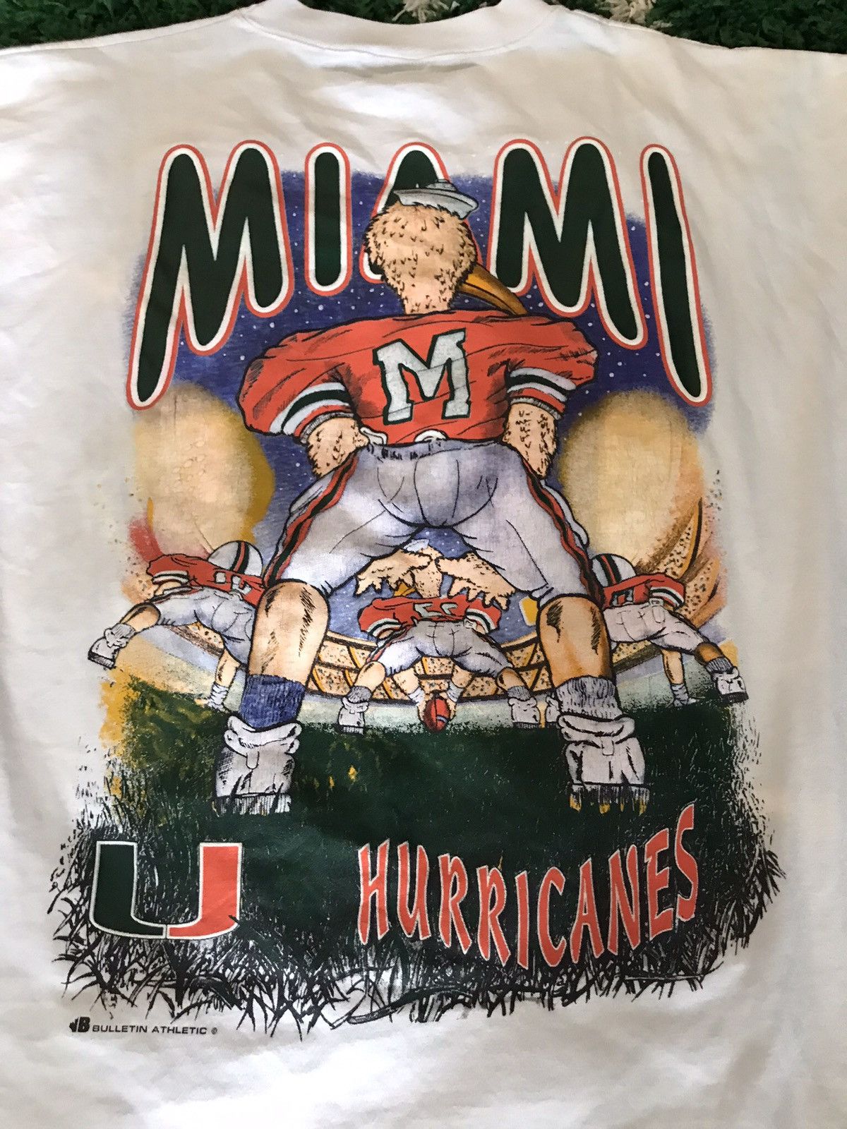 Vintage Vintage 90s Bulletin AOP Miami Hurricanes tee Size US XL / EU 56 / 4 - 7 Thumbnail