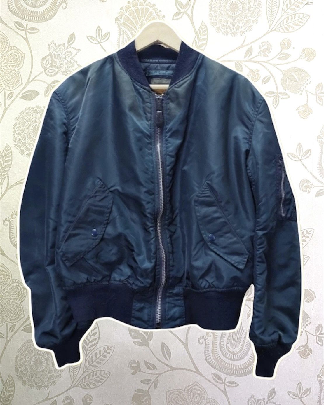 Alpha Industries × Vintage Faded Thrashed Alpha Industries Bomber Jacket Size US M / EU 48-50 / 2 - 11 Thumbnail