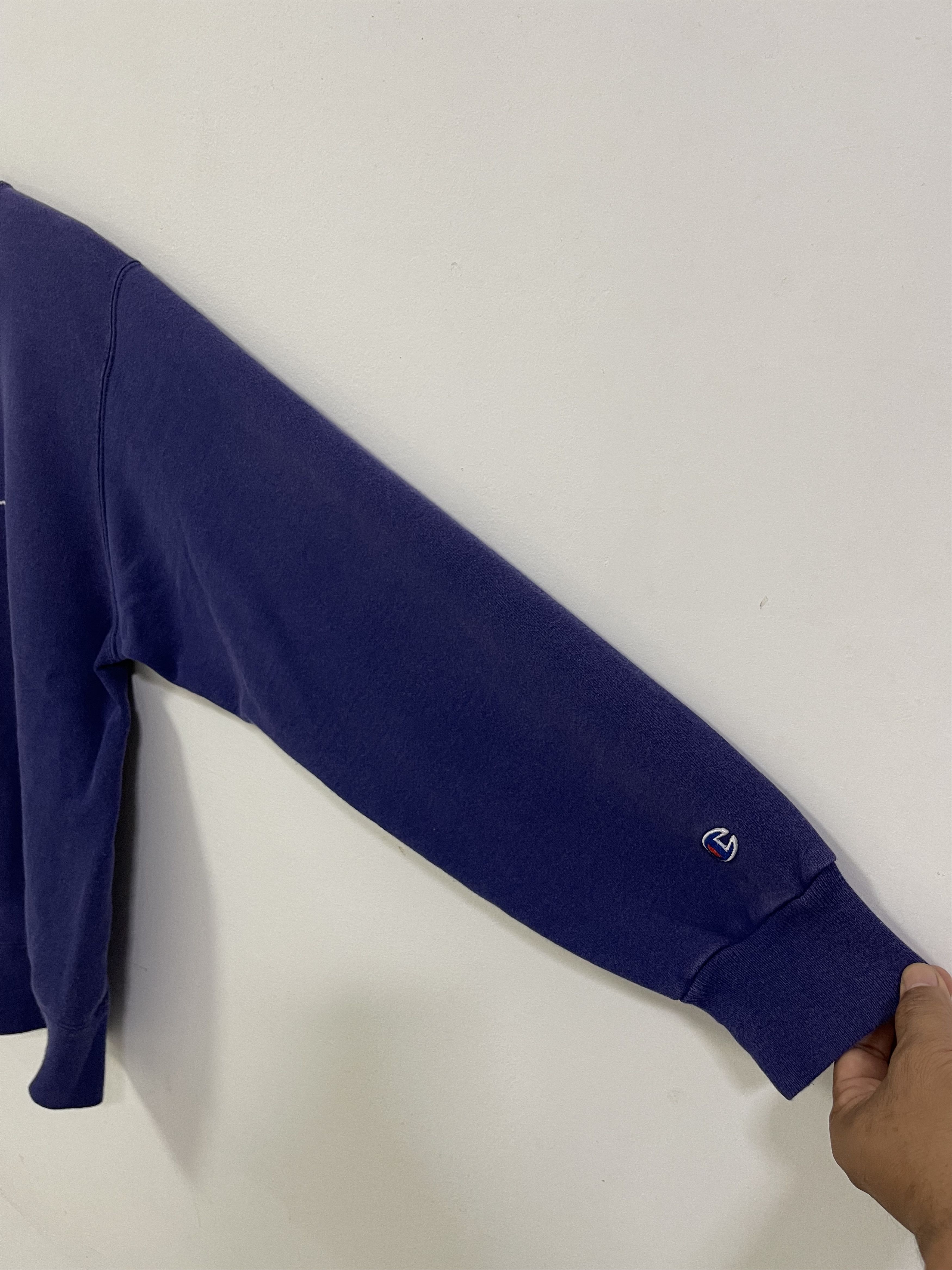 Champion Vintage ChampionScript Mini Logo Embroidery Sweatshirt Size US S / EU 44-46 / 1 - 2 Thumbnail