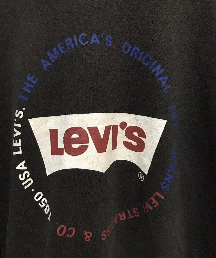 Levi's 🔥need gone today🔥 Vtg Levi’s sweatshirt L Size US L / EU 52-54 / 3 - 3 Thumbnail