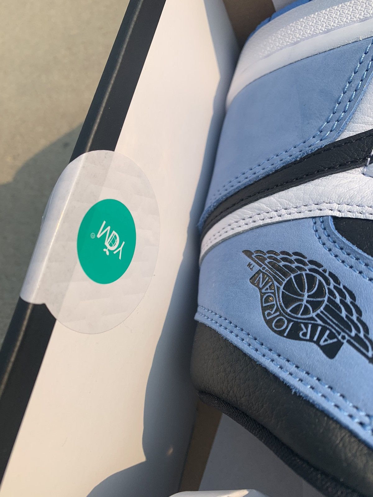 Jordan Brand × Nike Nike Air Jordan 1 Retro OG University Blue Size US 8 / EU 41 - 9 Thumbnail