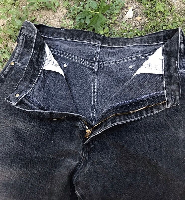 Vintage need gone today !! Vtg wrangler distressed denim jeans s35 Size US 35 - 8 Thumbnail